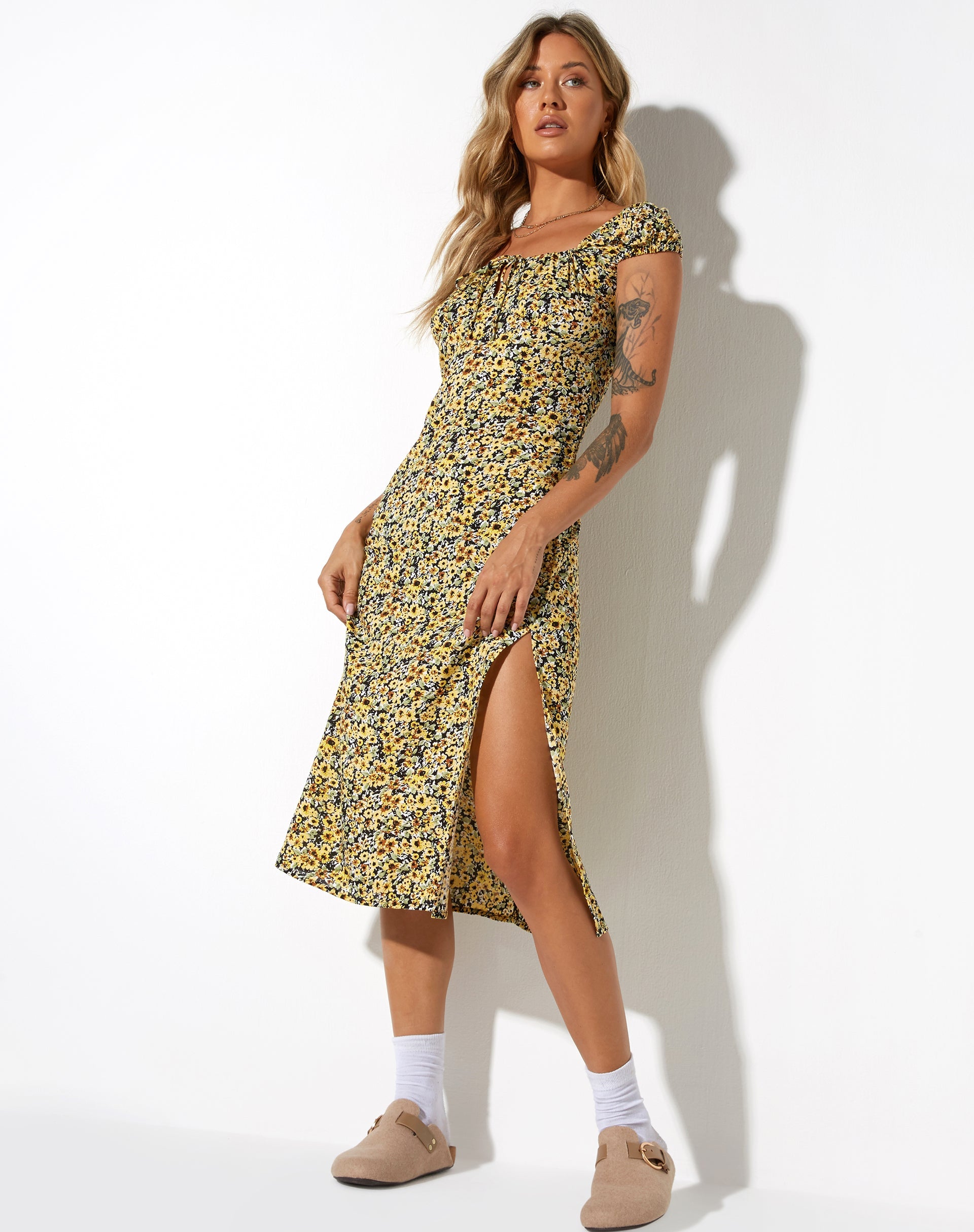 Afbeelding van Lona Midi Dress in Lente Ditsy Yellow