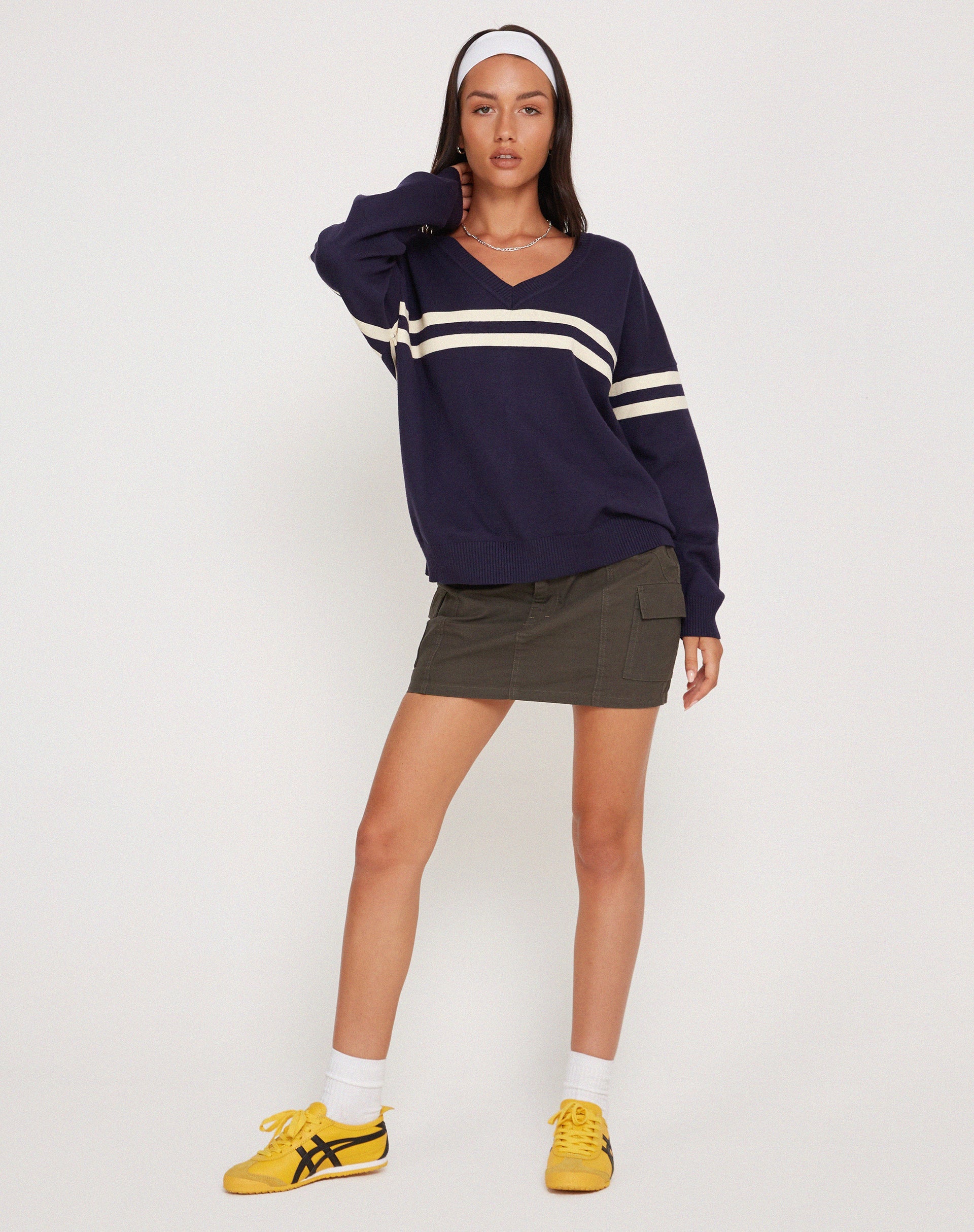 Afbeelding van Louna Trui in Peacoatblauw met Witte Streep