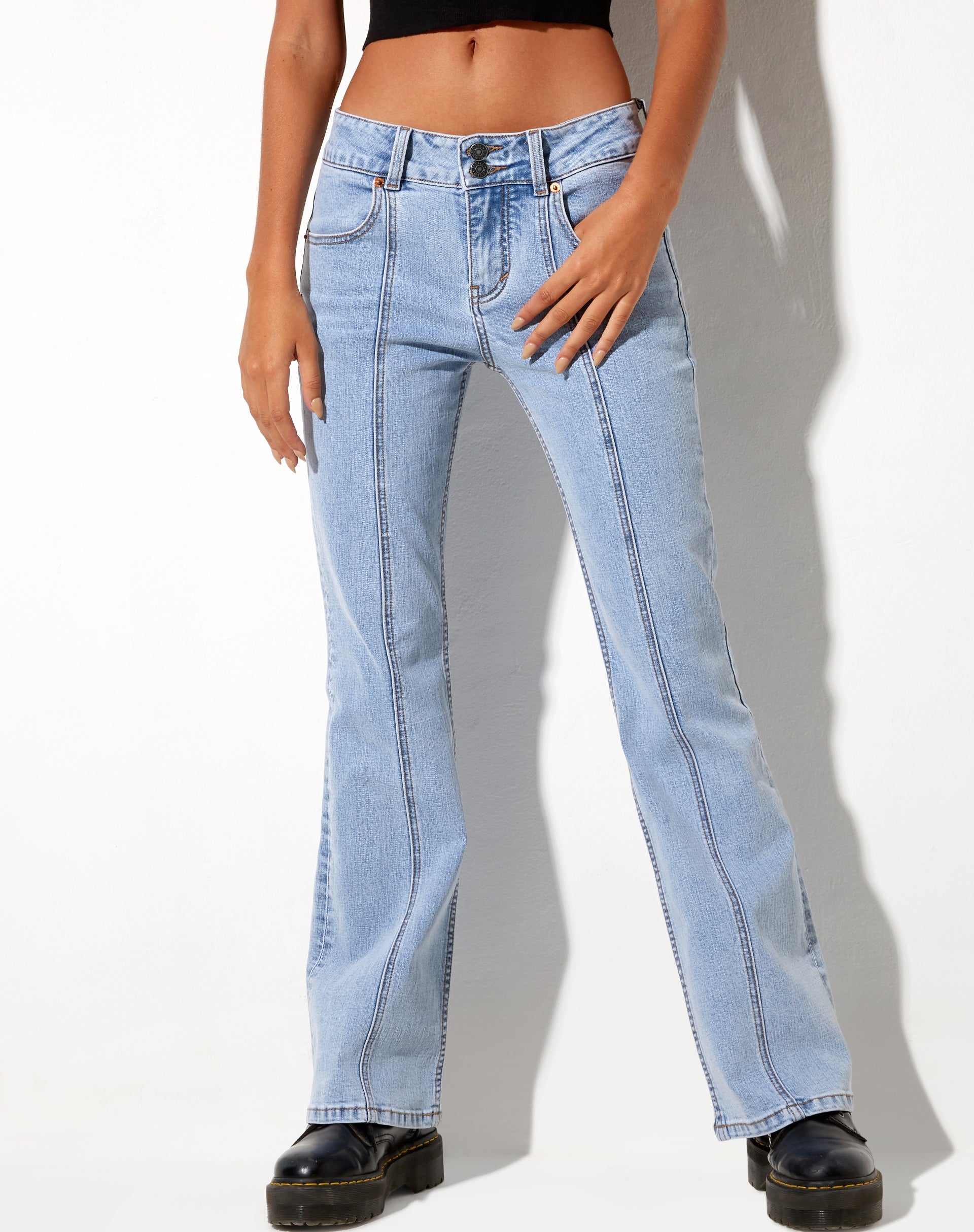 Afbeelding van Low Rise Seam Jeans in Super Light Wash Blue
