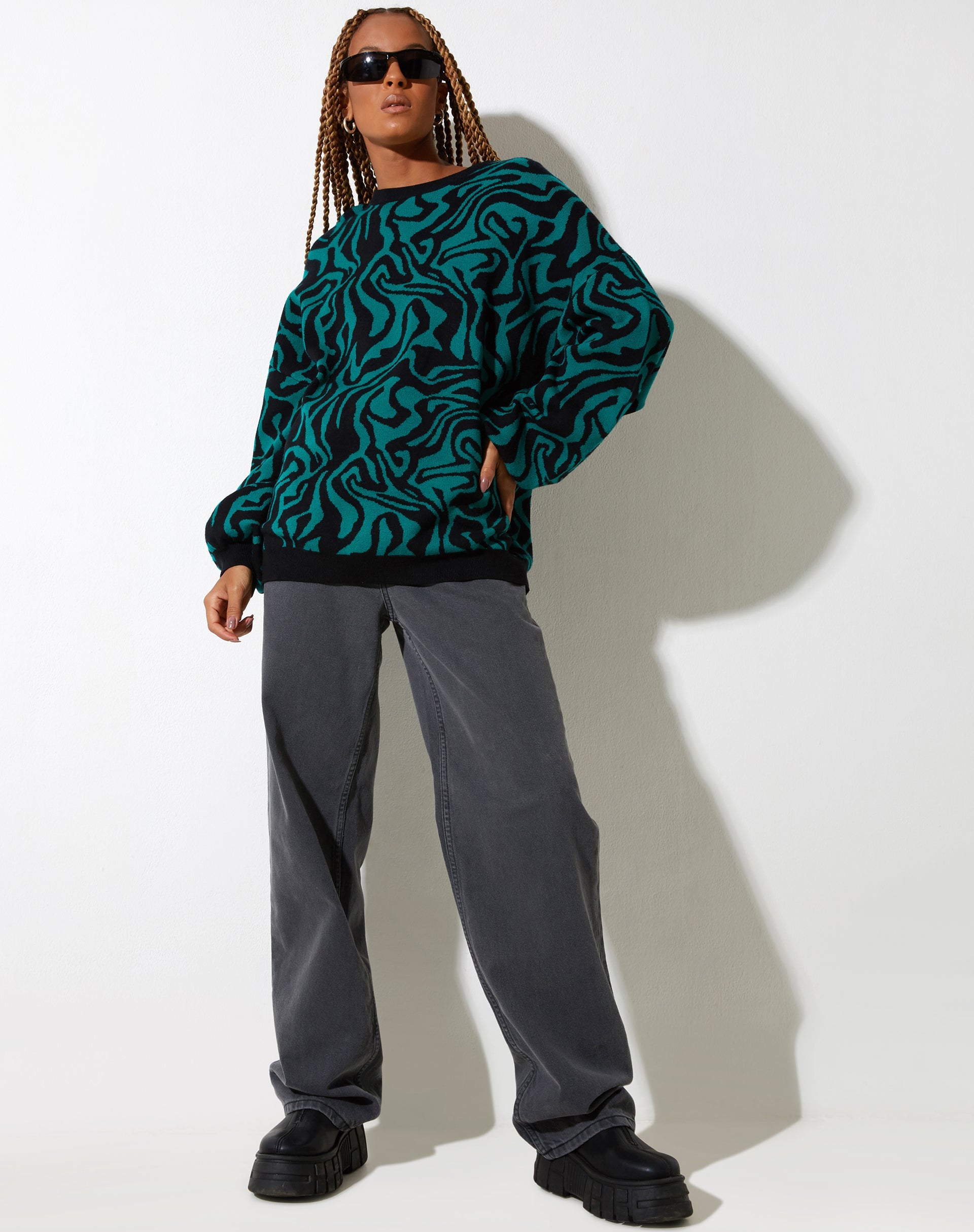 Afbeelding van Mably Trui in Jagged Swirl Groen en Zwart