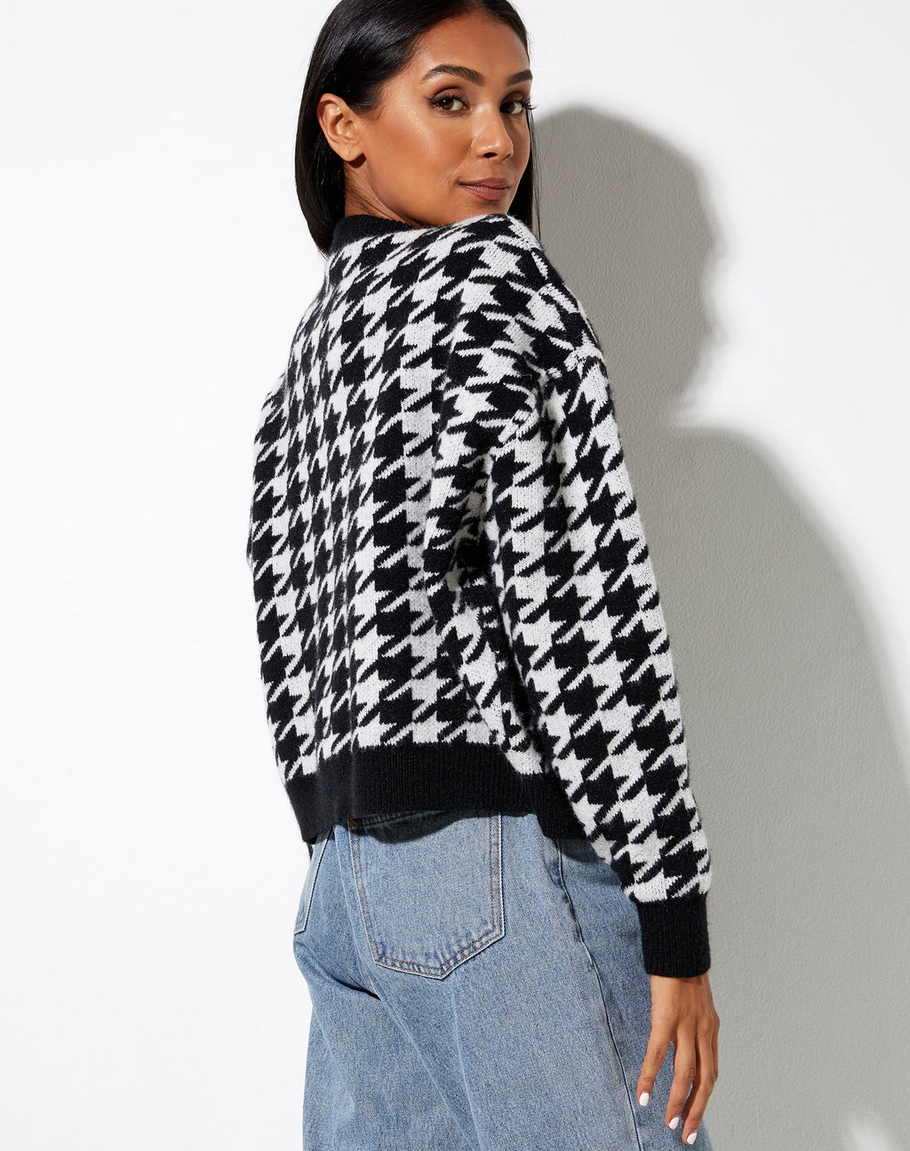 Margo Trui in Gebreide Houndstooth Zwart en Ivoor