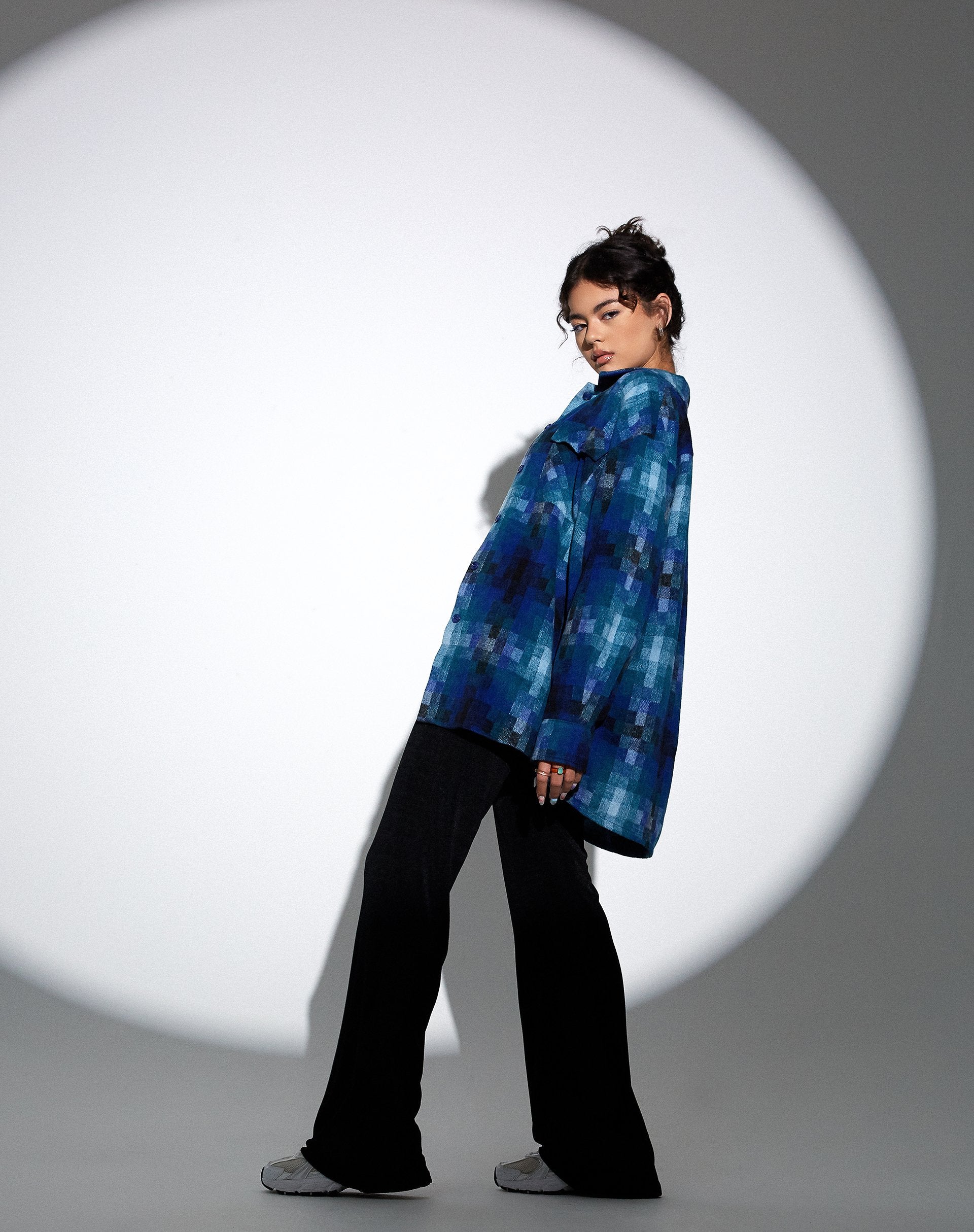 Afbeelding van MOTEL X OLIVIA NEILL Medita-shirt in geruit blauw