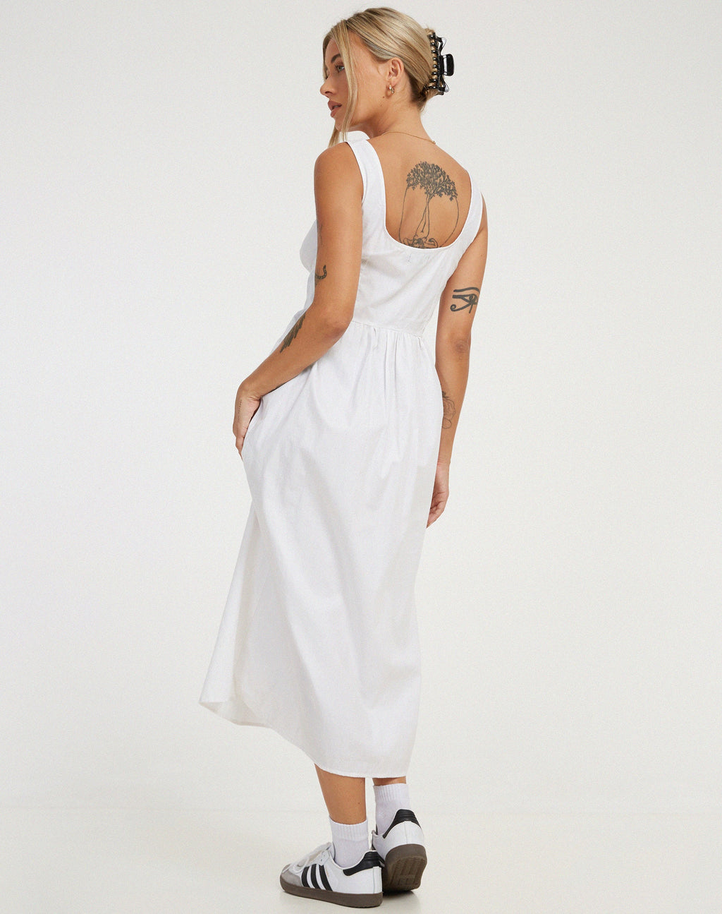 Melrose Midi Dress in Wit
