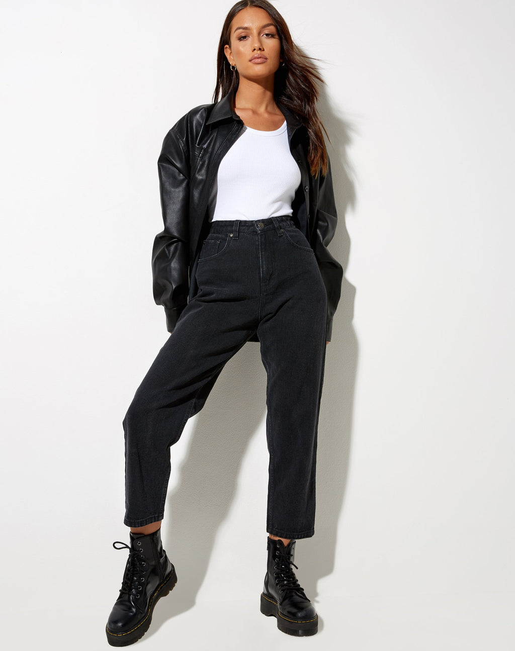 Mam Jeans in Black Wash