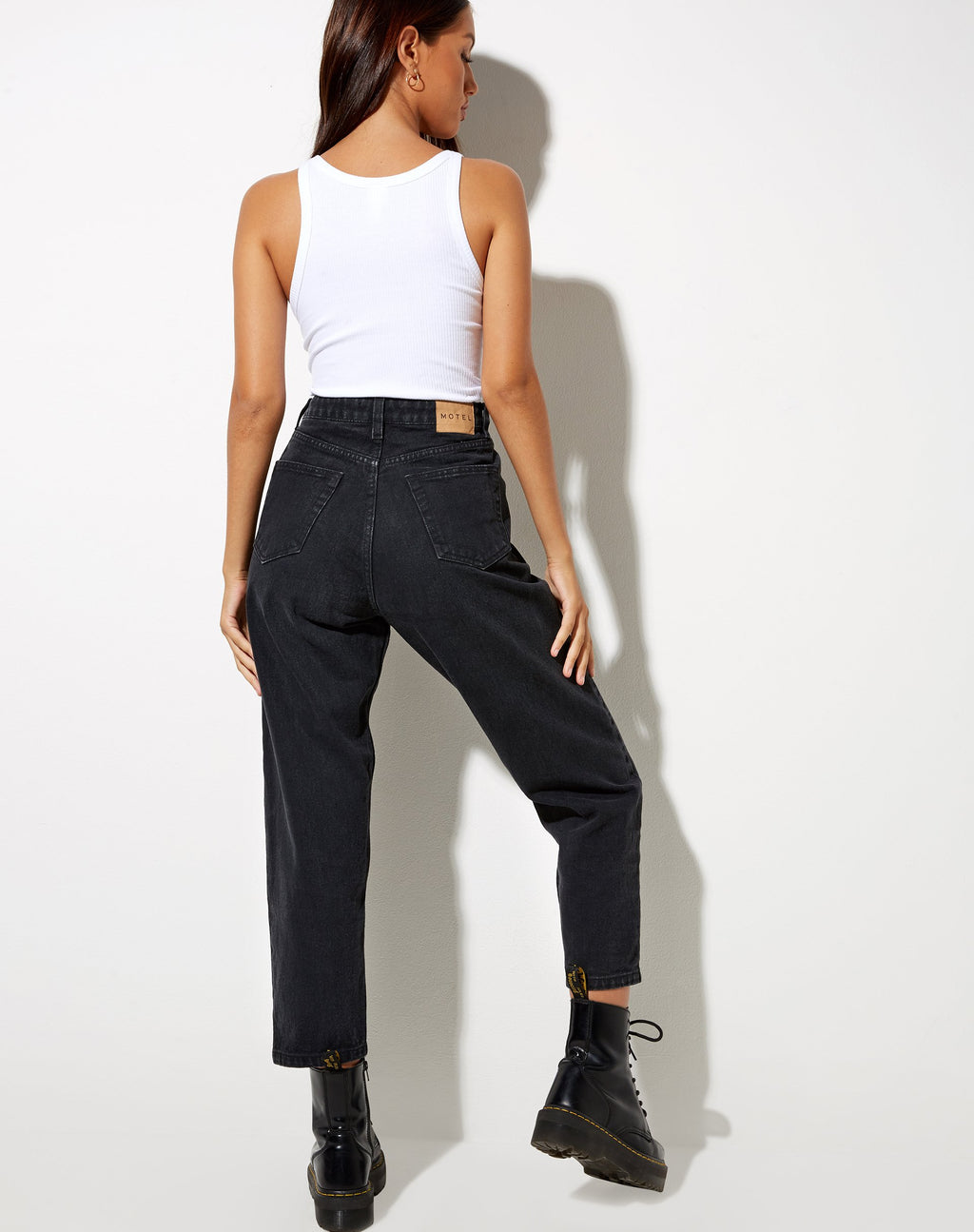 Mam Jeans in Black Wash