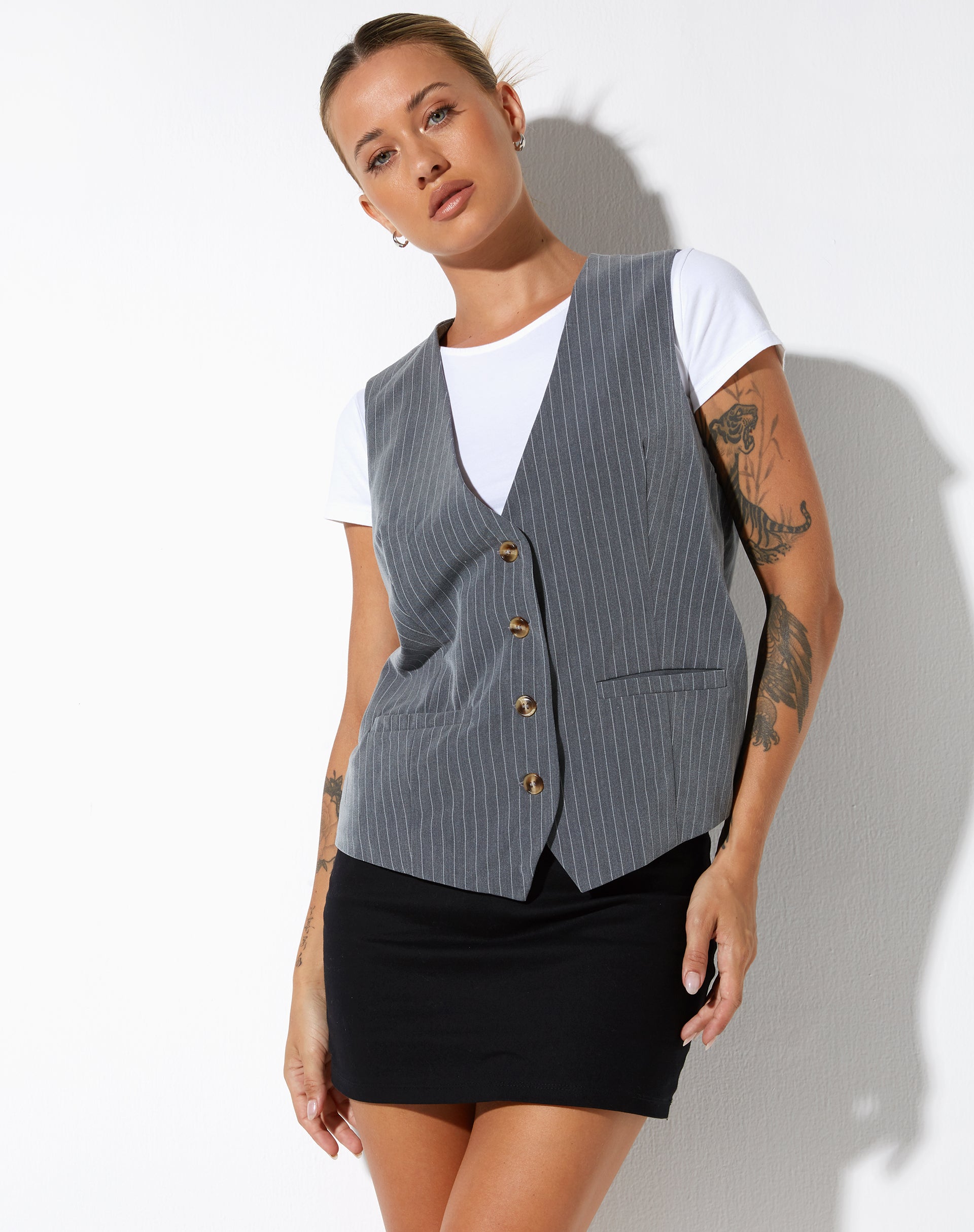Afbeelding van Moris Vest in Pinstripe Grey