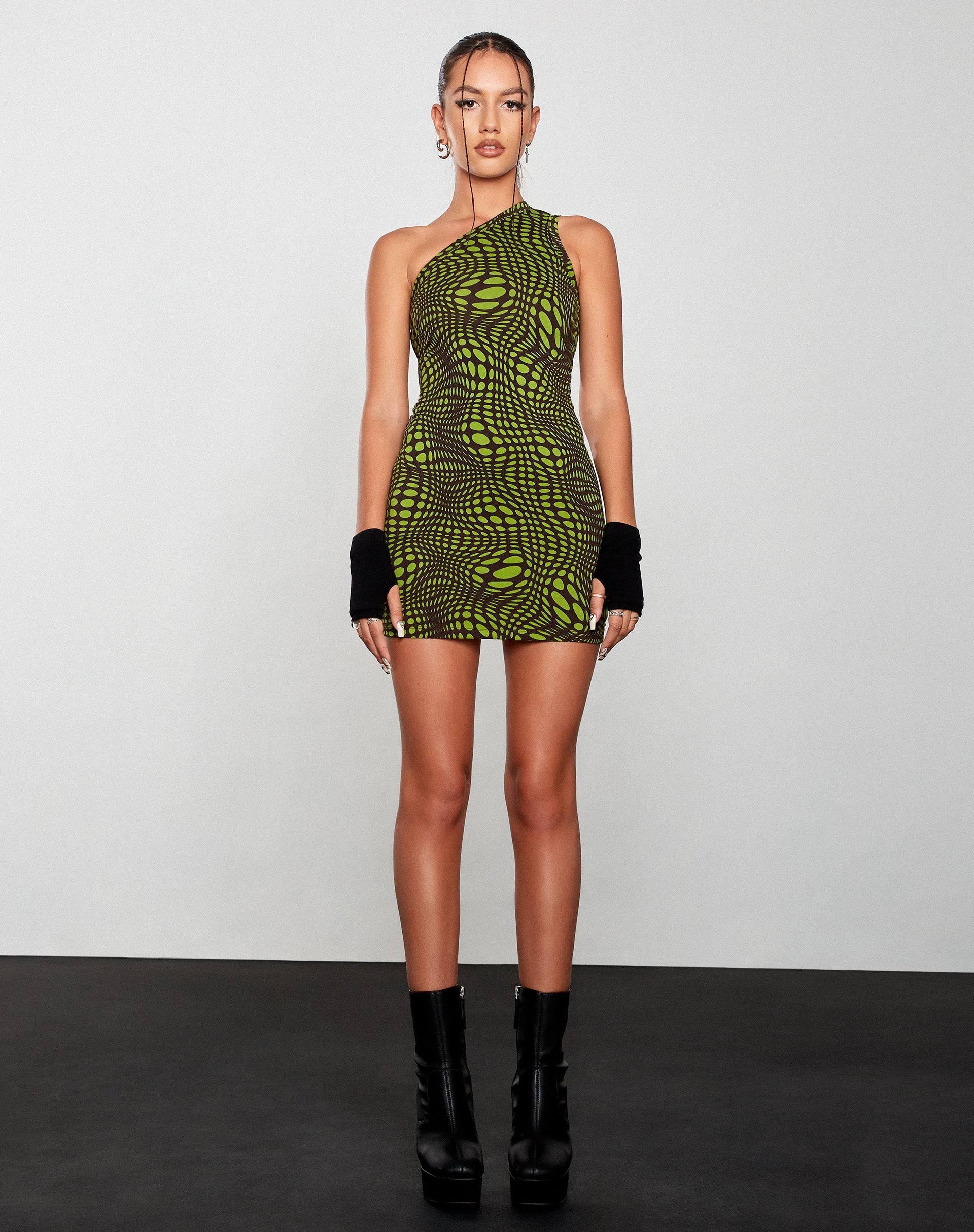 Afbeelding van Nelvia Bodycon Jurk in Optic Polka Green