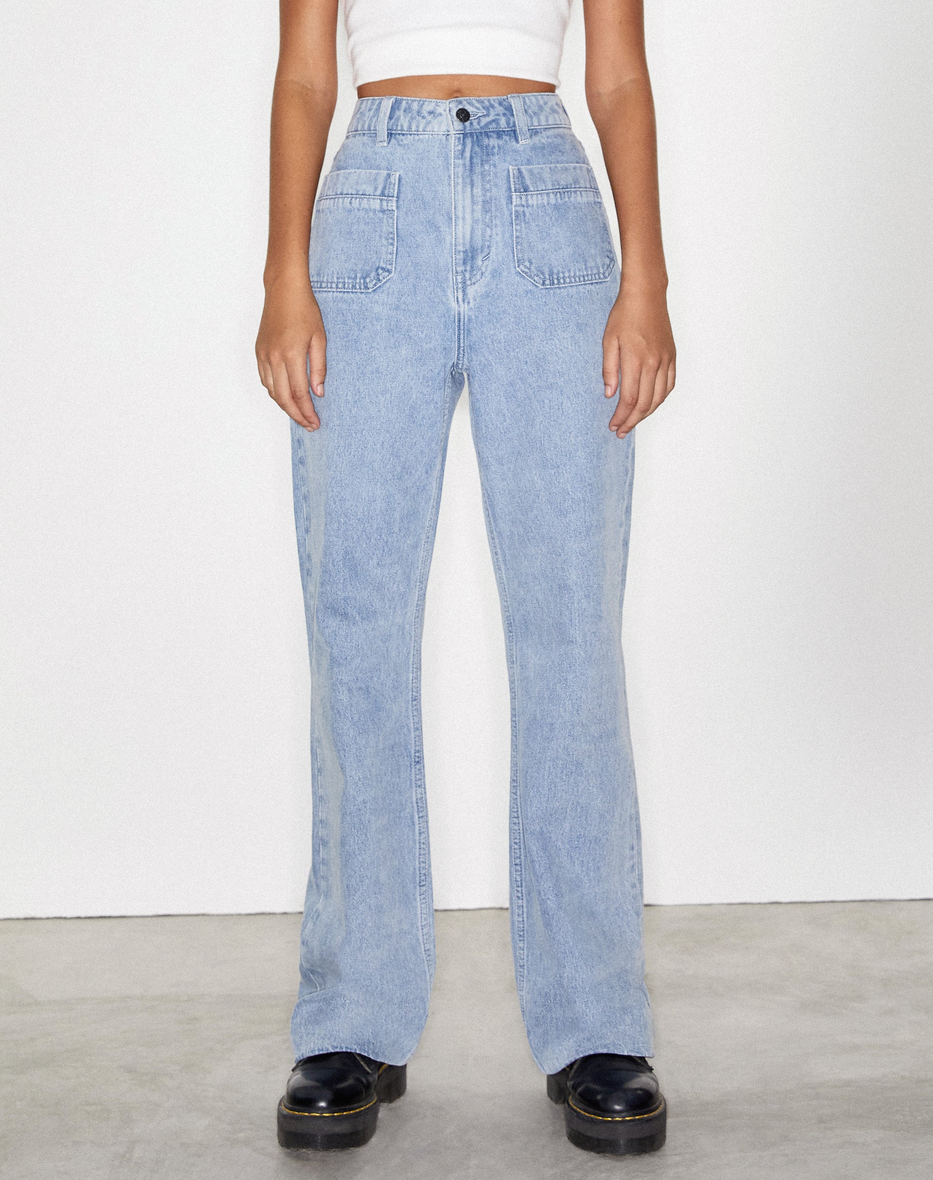 Afbeelding van Retro Pocket Flare Jeans in Super Light Wash