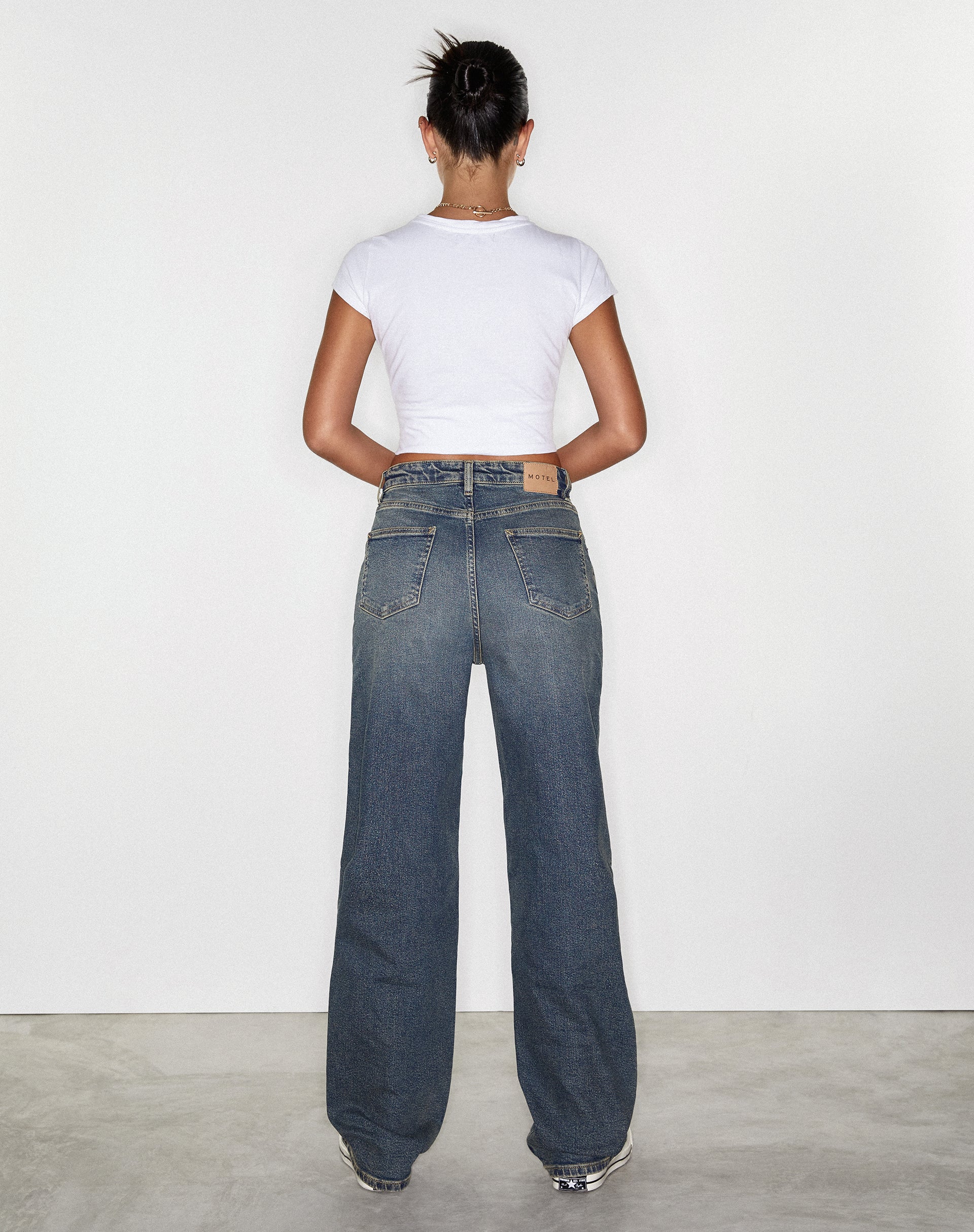 Parallel Jeans in Bryony Twilight Brown en Blue Acid