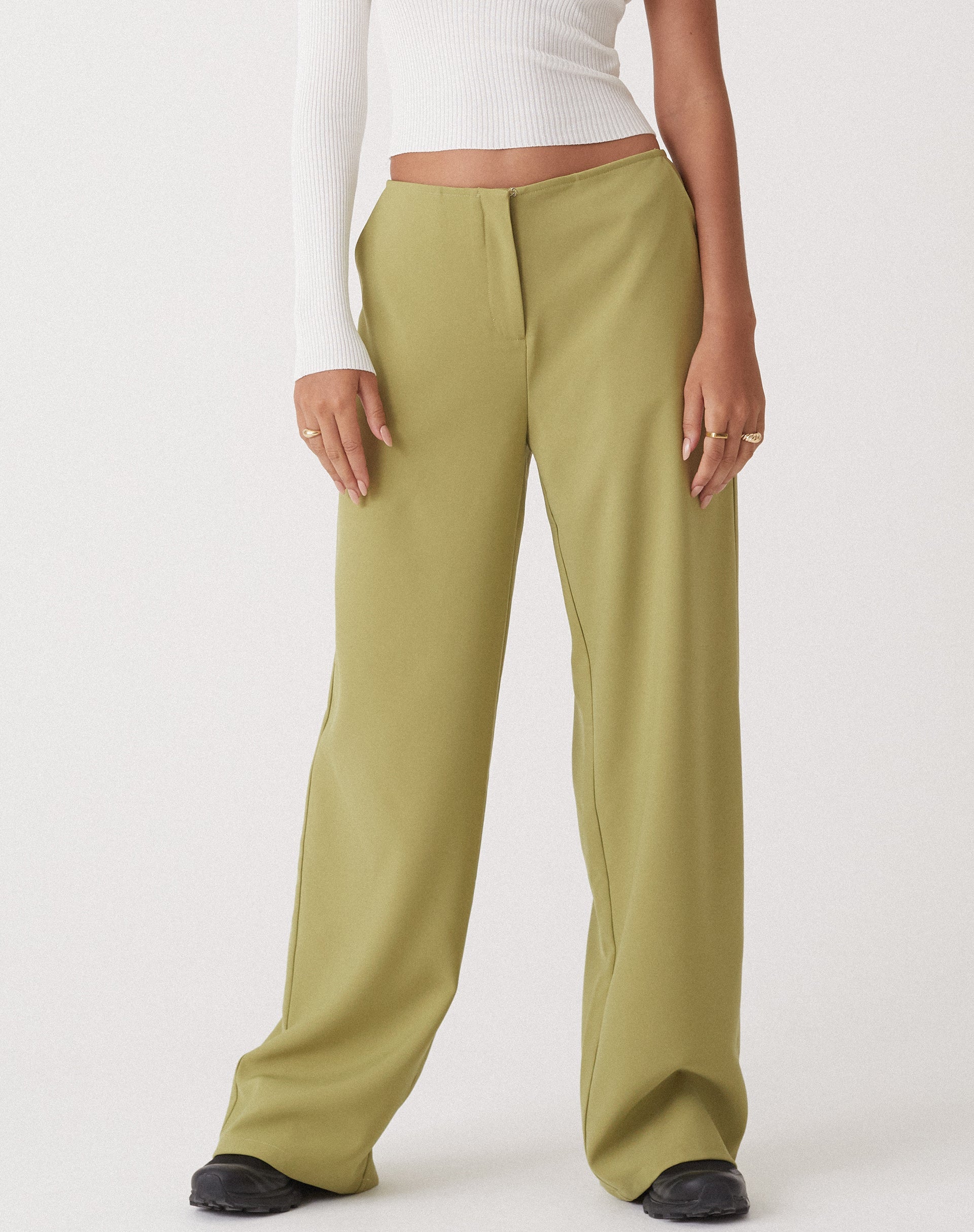beeld van MOTEL X OLIVIA NEILL Amadi broek met wijde pijpen in Seamfoam Green