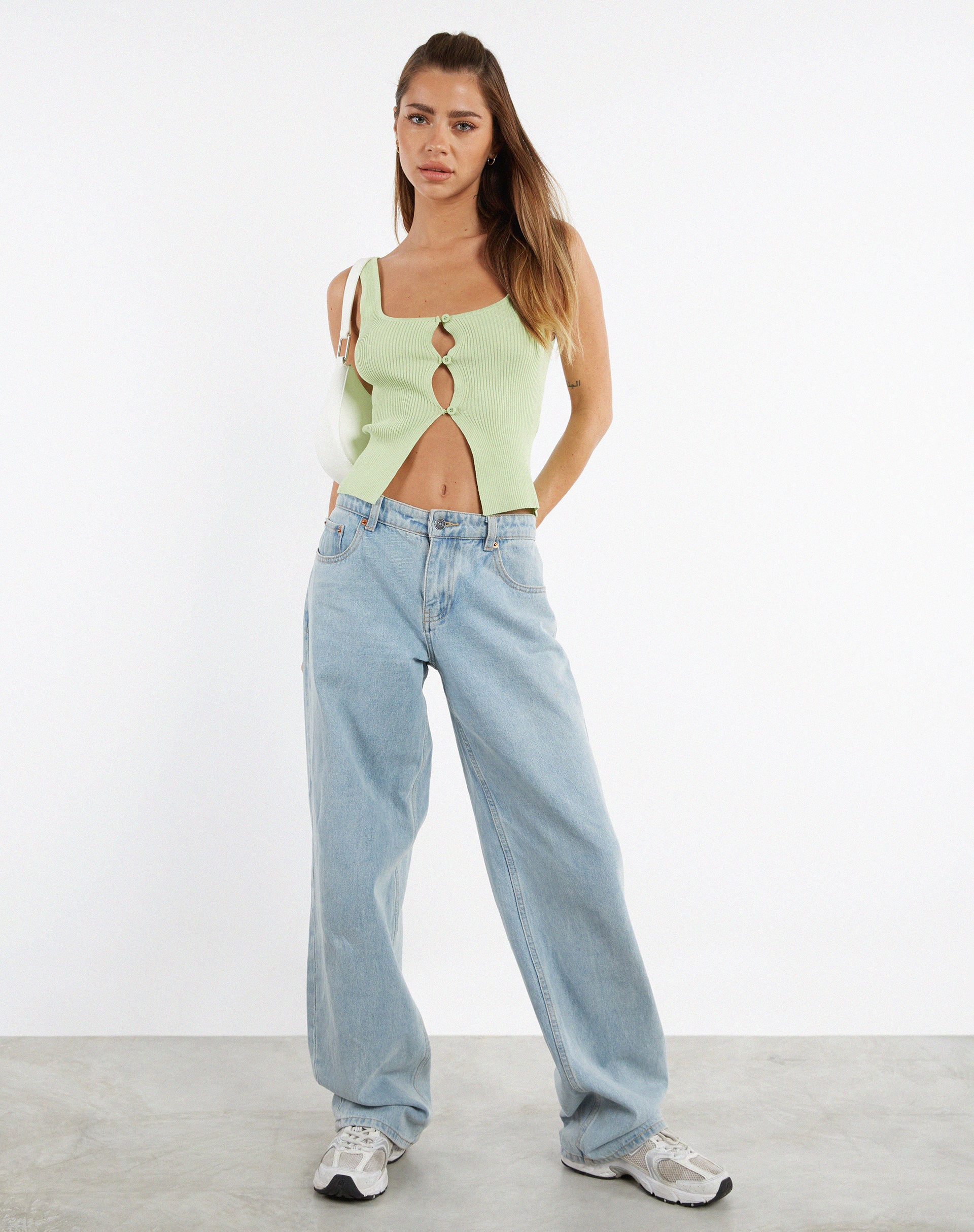Afbeelding van Low Rise Parallel Jeans in Light Wash Blue