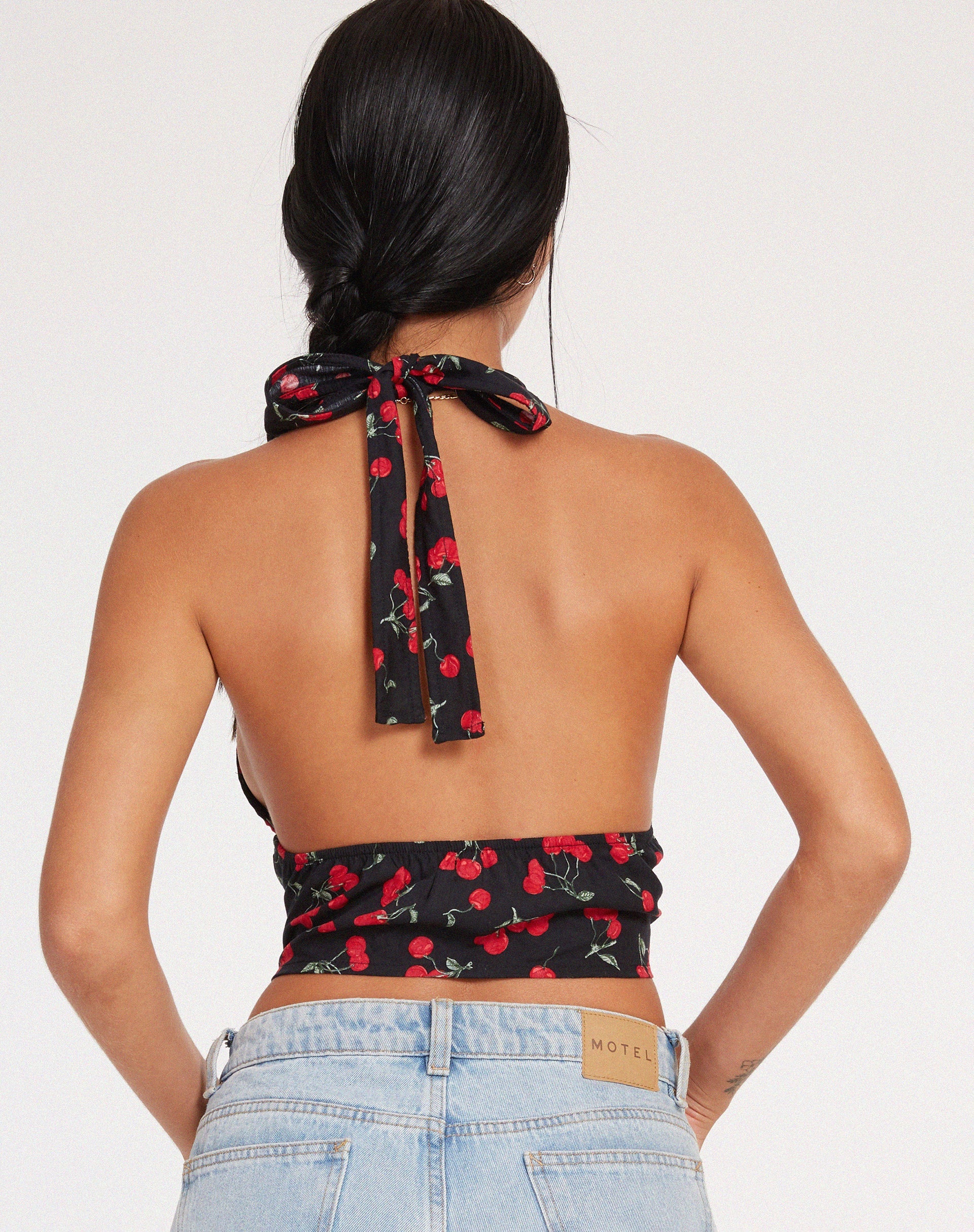 Afbeelding van Nanda Crop Top in Kersen Zwart