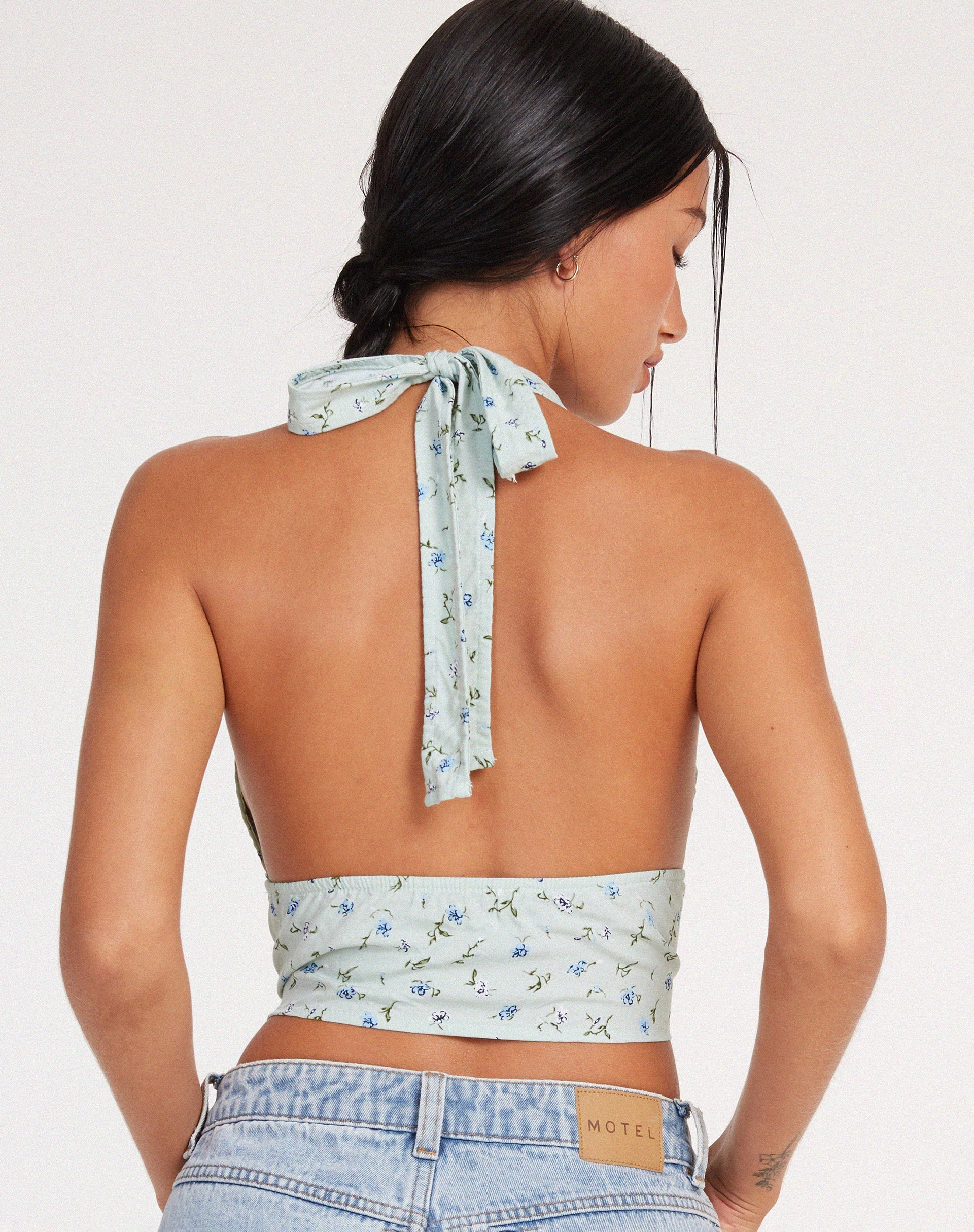 Afbeelding van Nanda Crop Top in Pretty Petal Green