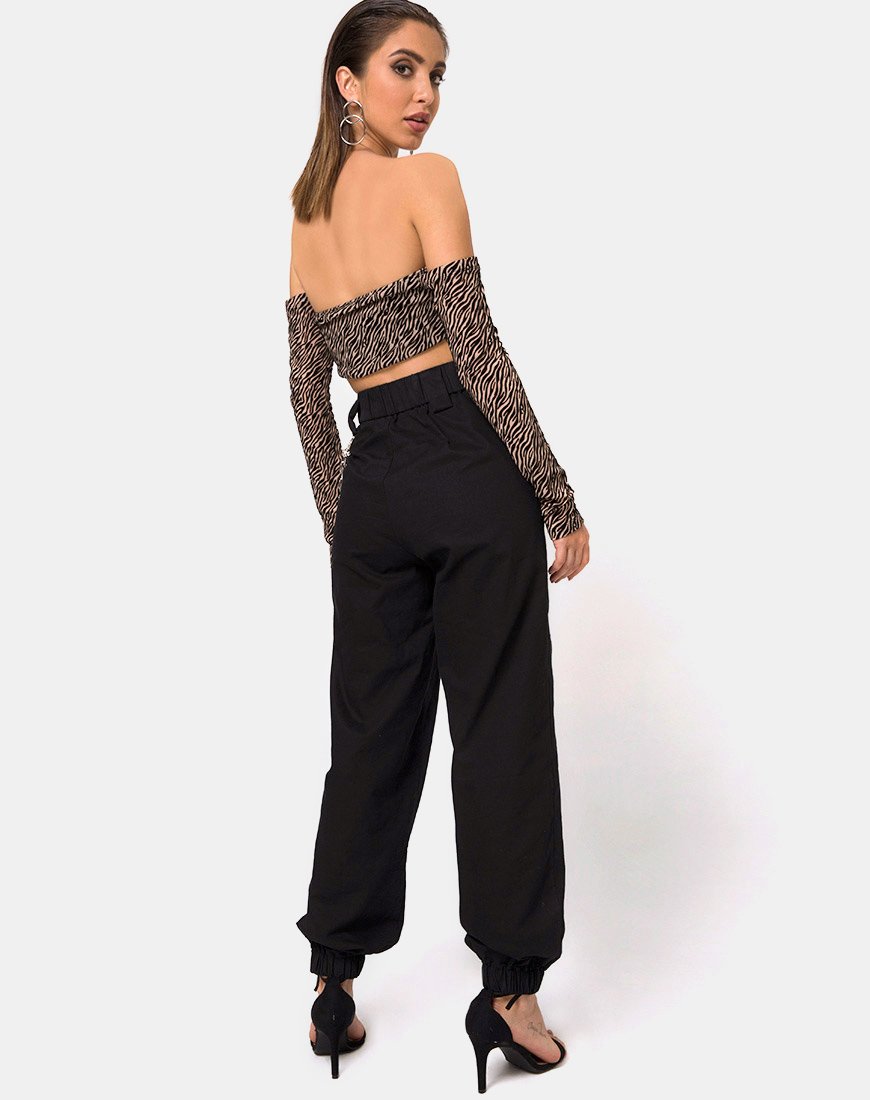 Afbeelding van Nareen Off Shoulder Top in Tijgernet Tan