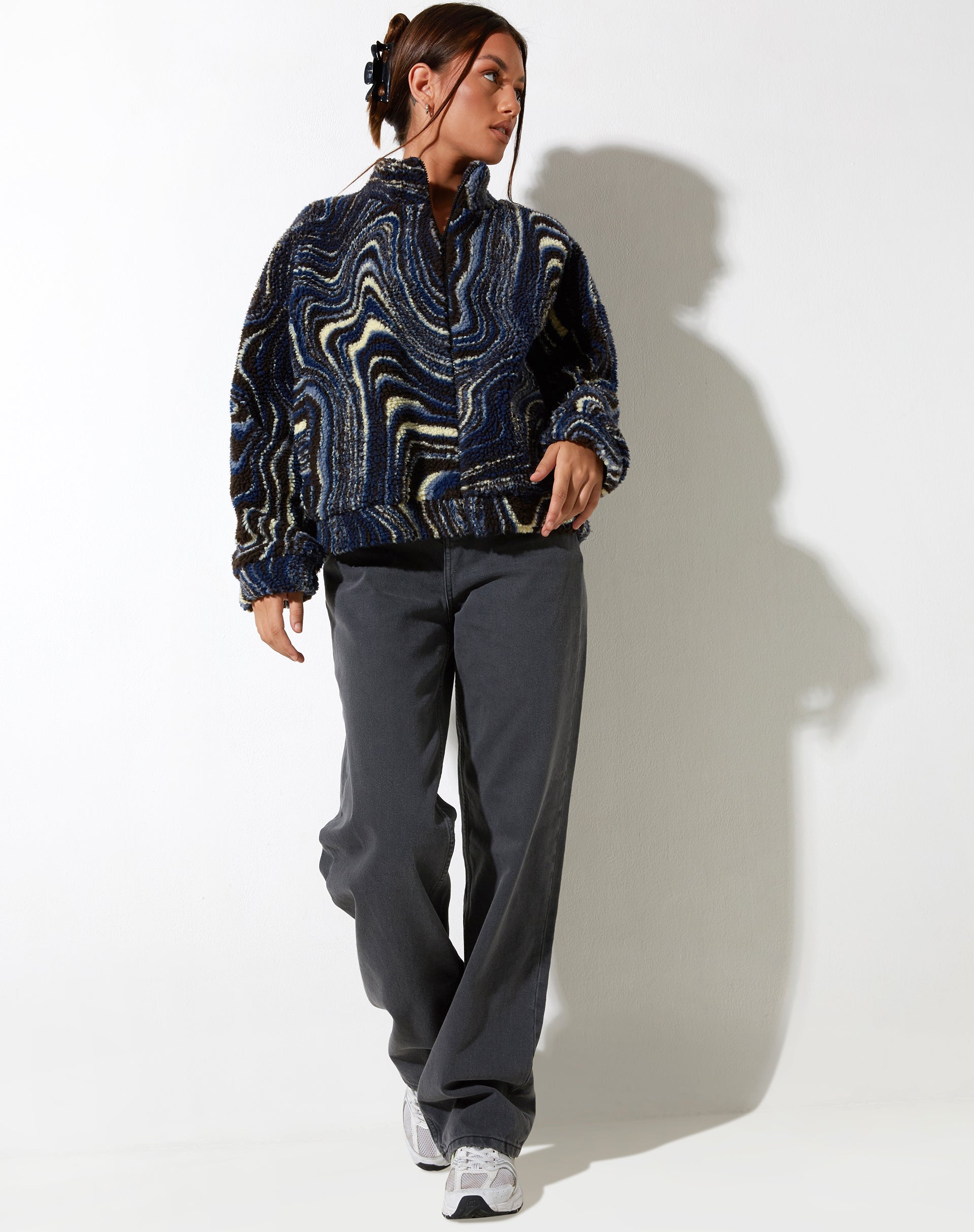 Nereo jack in ribbelblauw, zwart en ivoor