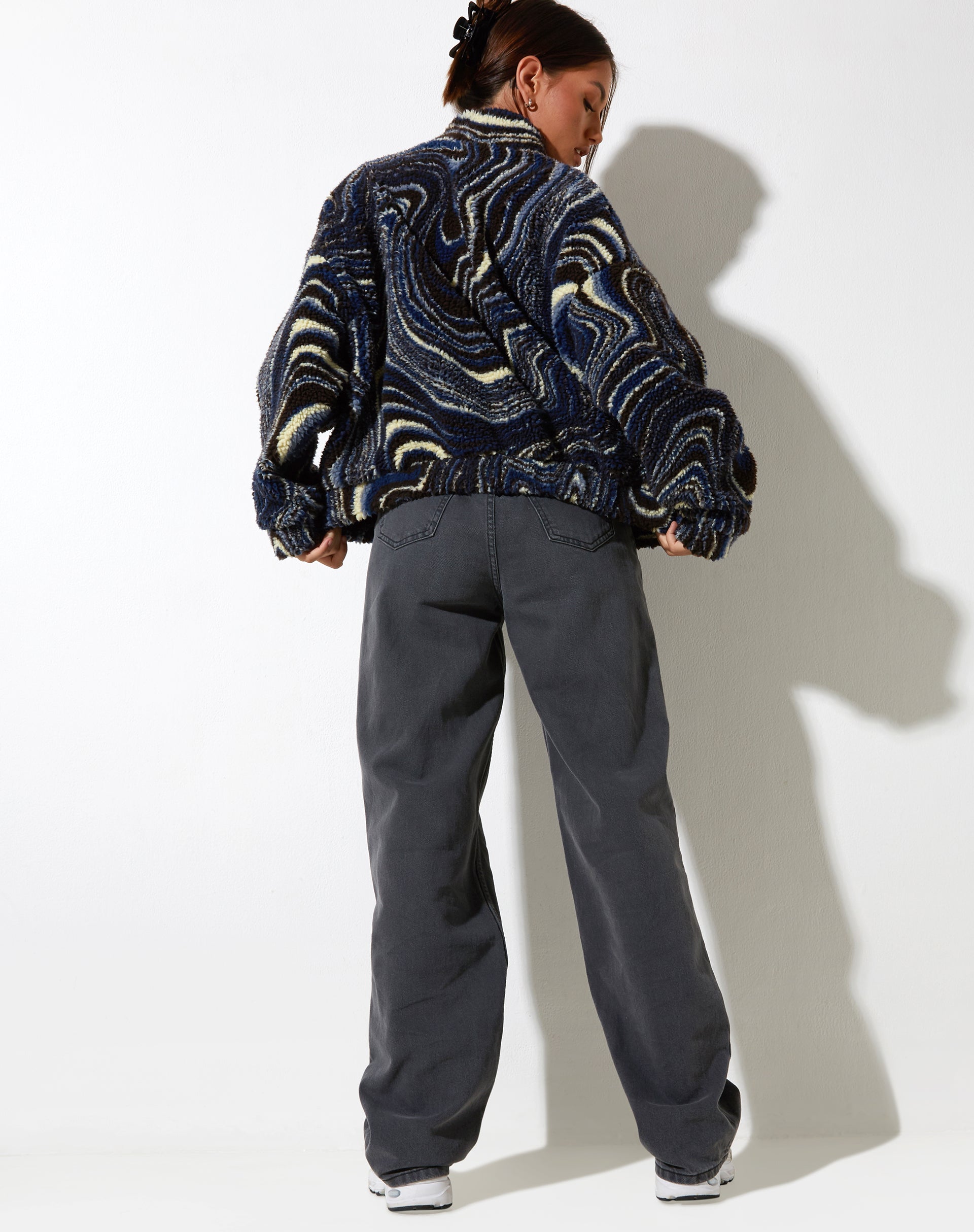 Nereo jack in ribbelblauw, zwart en ivoor