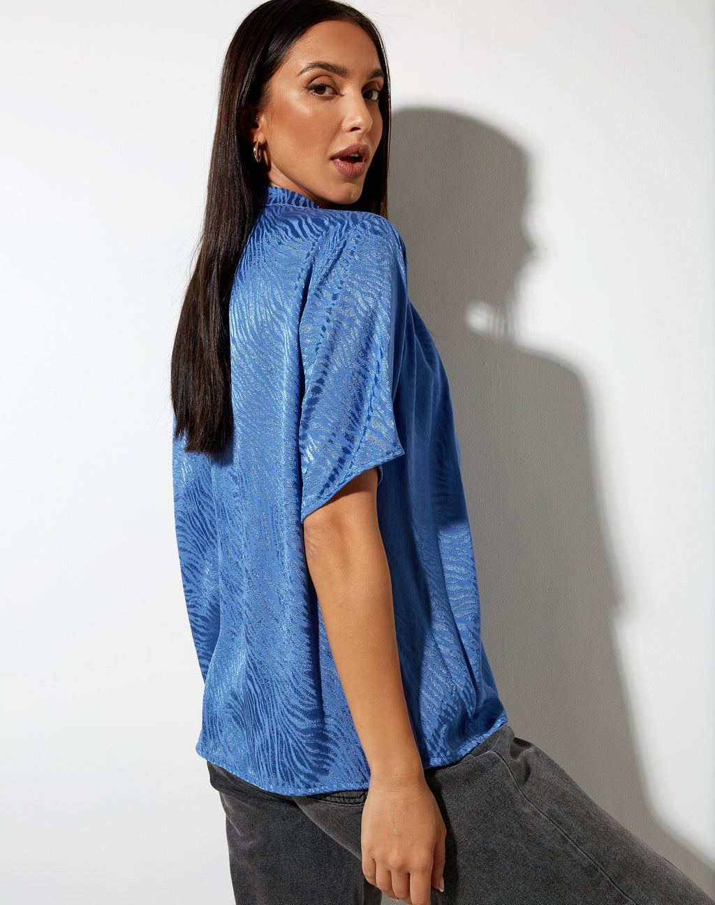 Nikra Shirt in Satijn Zebra Blauw Bonnet