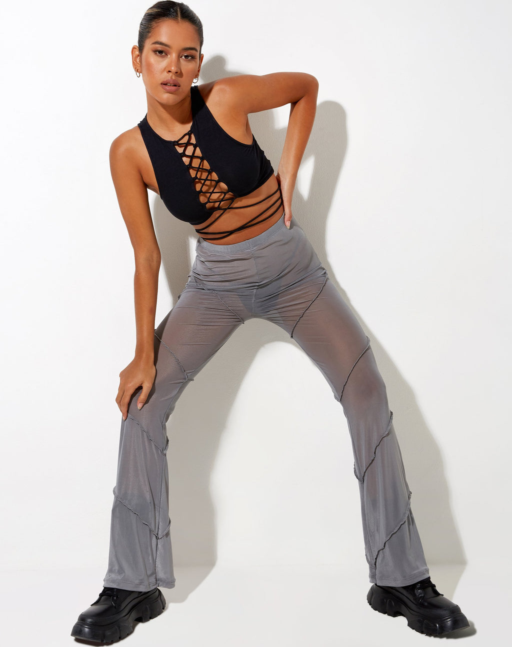 Nizam flare broek in grijs mesh