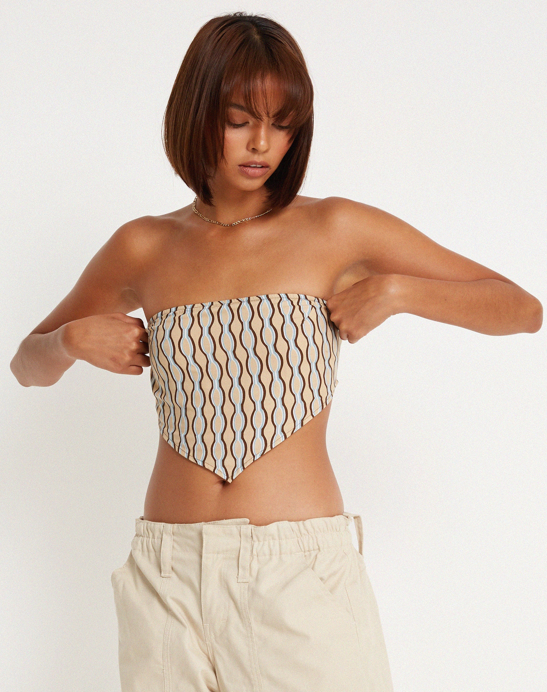 Afbeelding van Nolda Crop Top in Preppy Geo Brown