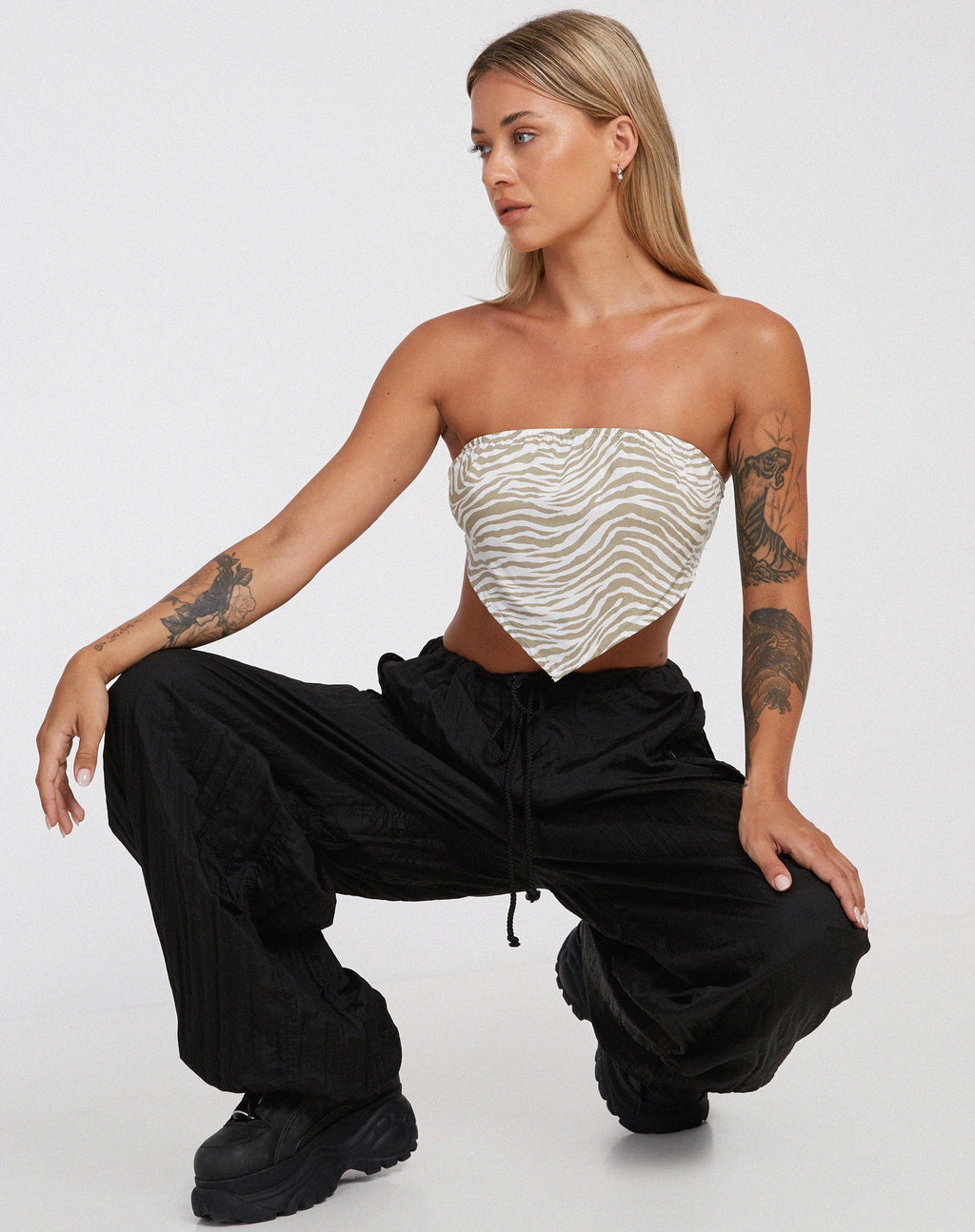 Nolda Crop Top in ton-sur-ton zebra