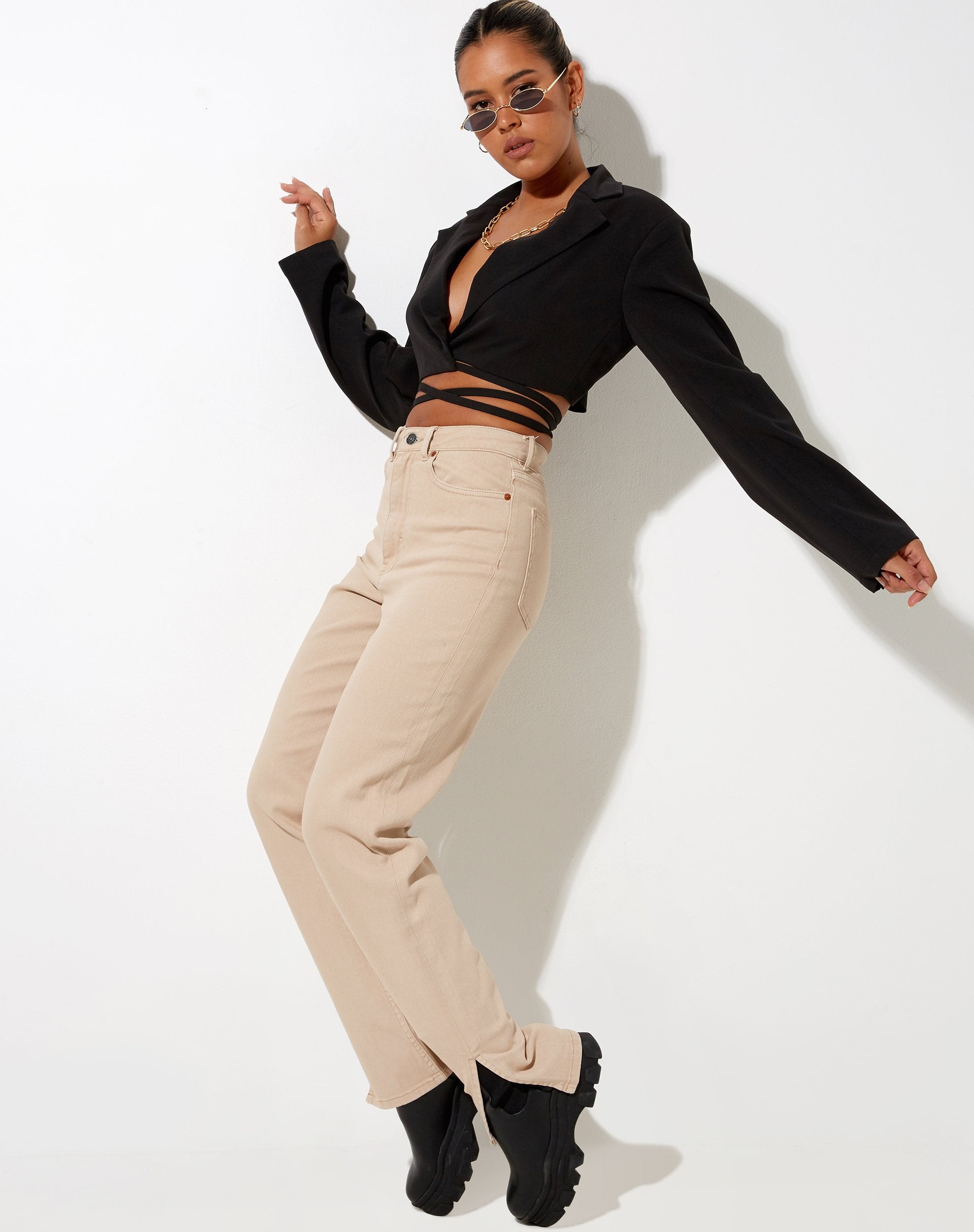 Afbeelding van Notus Cropped Blazer in Zwart