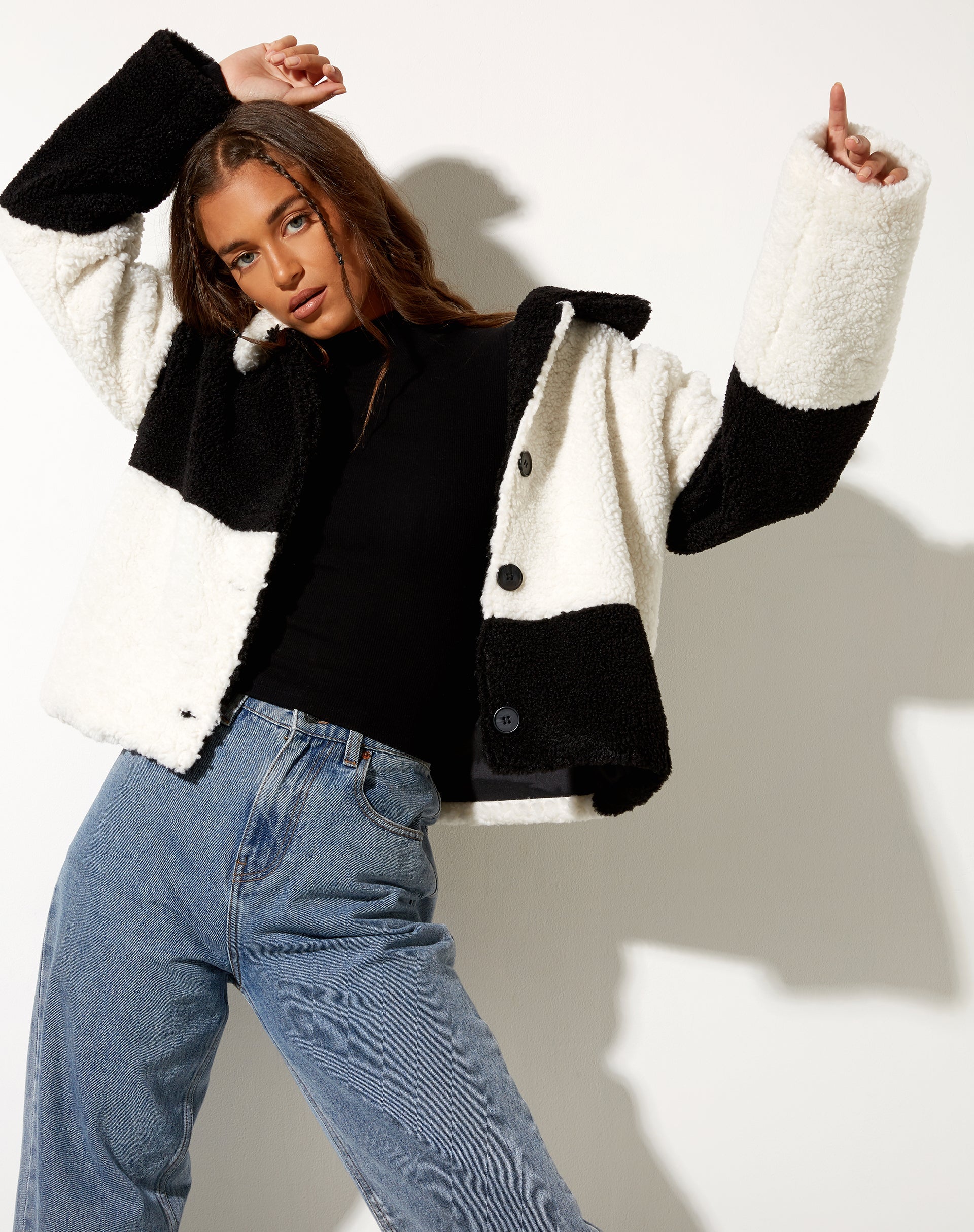 Afbeelding van Nuna Jacket in Borg Panelled Black and White