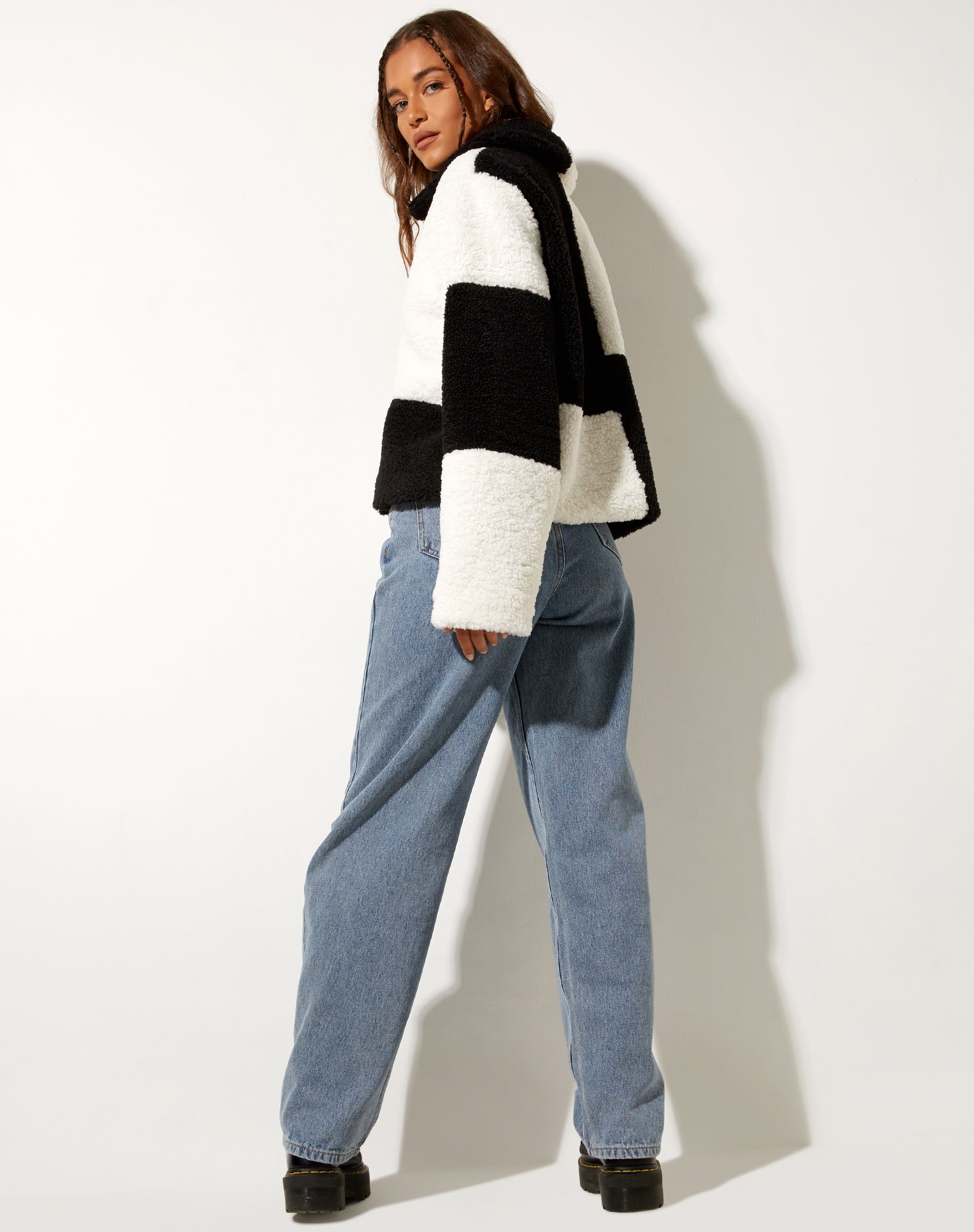 Afbeelding van Nuna Jacket in Borg Panelled Black and White