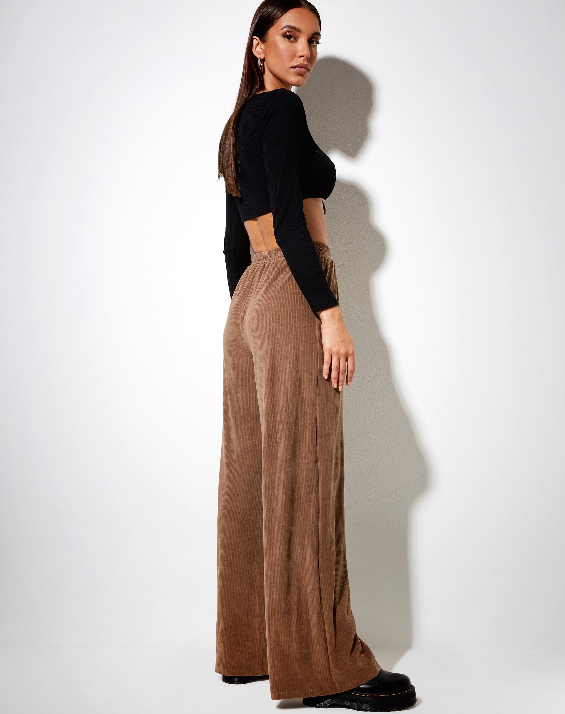 Afbeelding van Obeli broek in fluwelen rib Tan Bruin