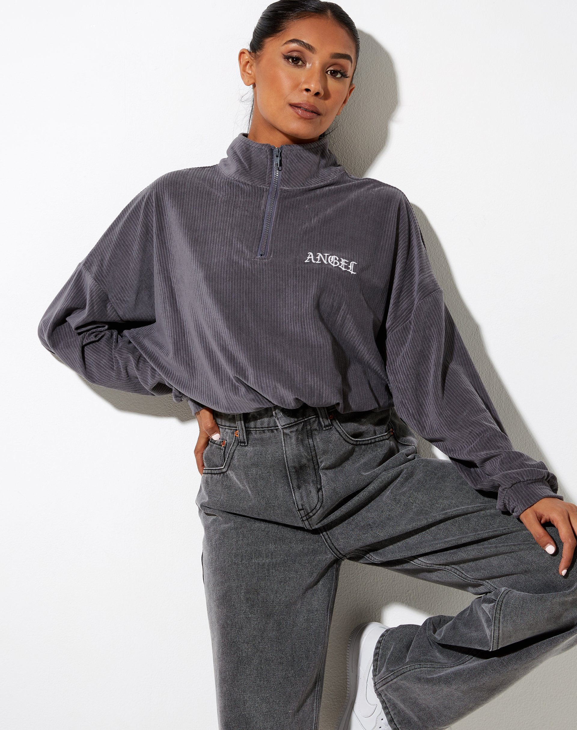 Afbeelding van Olini trui in Charcoal Grey Angel Embro