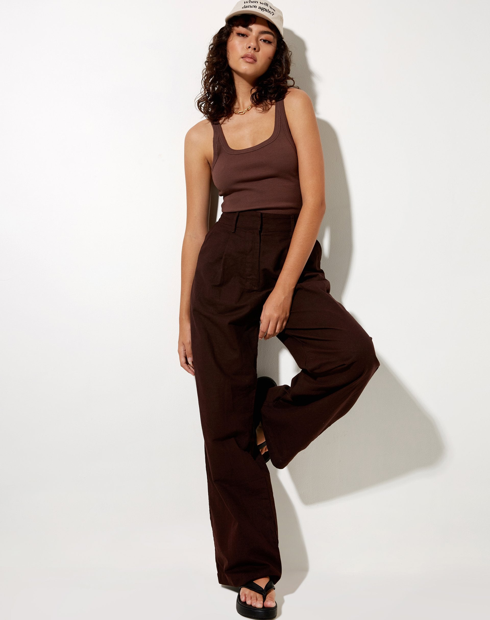 Afbeelding van Nilam Vest Top in Rib Diep Mahonie