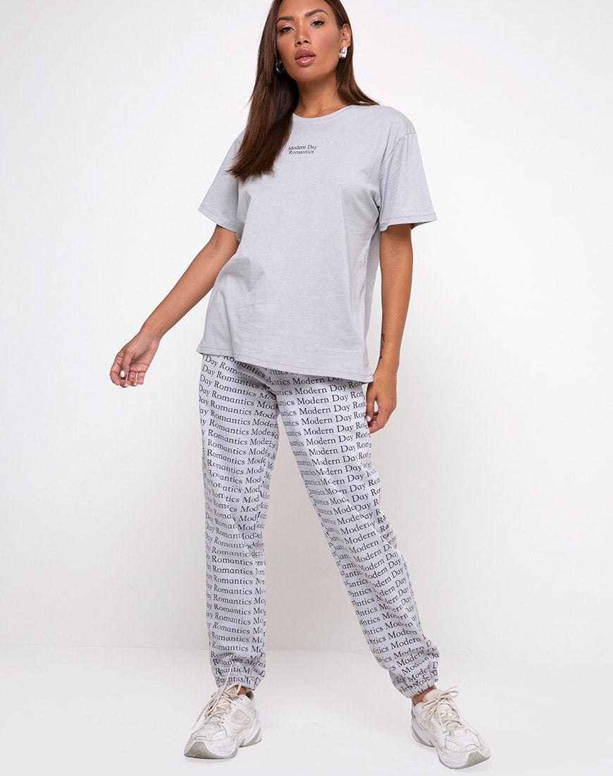 Afbeelding van Oversize Basic T-shirt in Modern Day Romantics Grijs