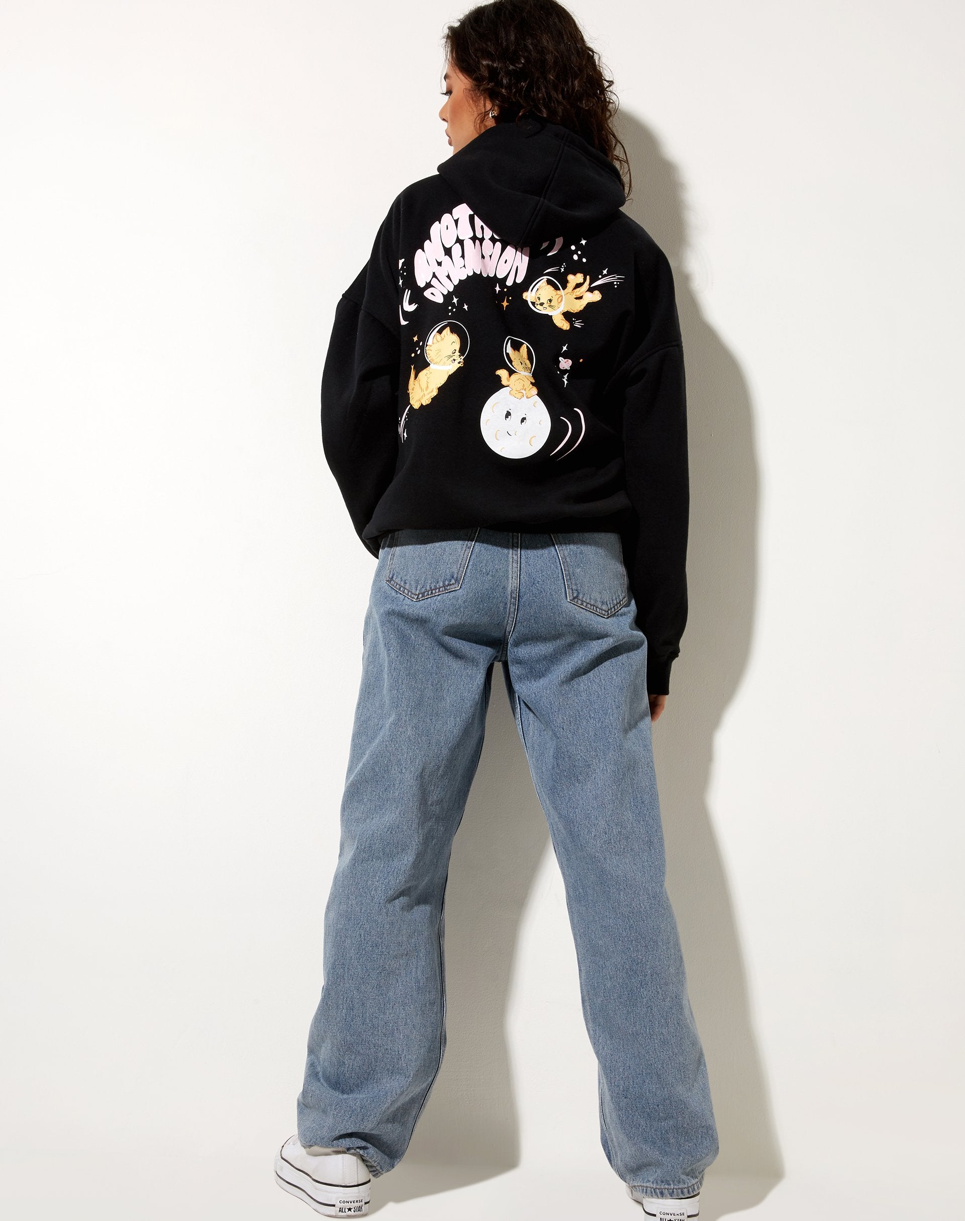 Afbeelding van Oversize Hoodie in Zwart Another Dimension