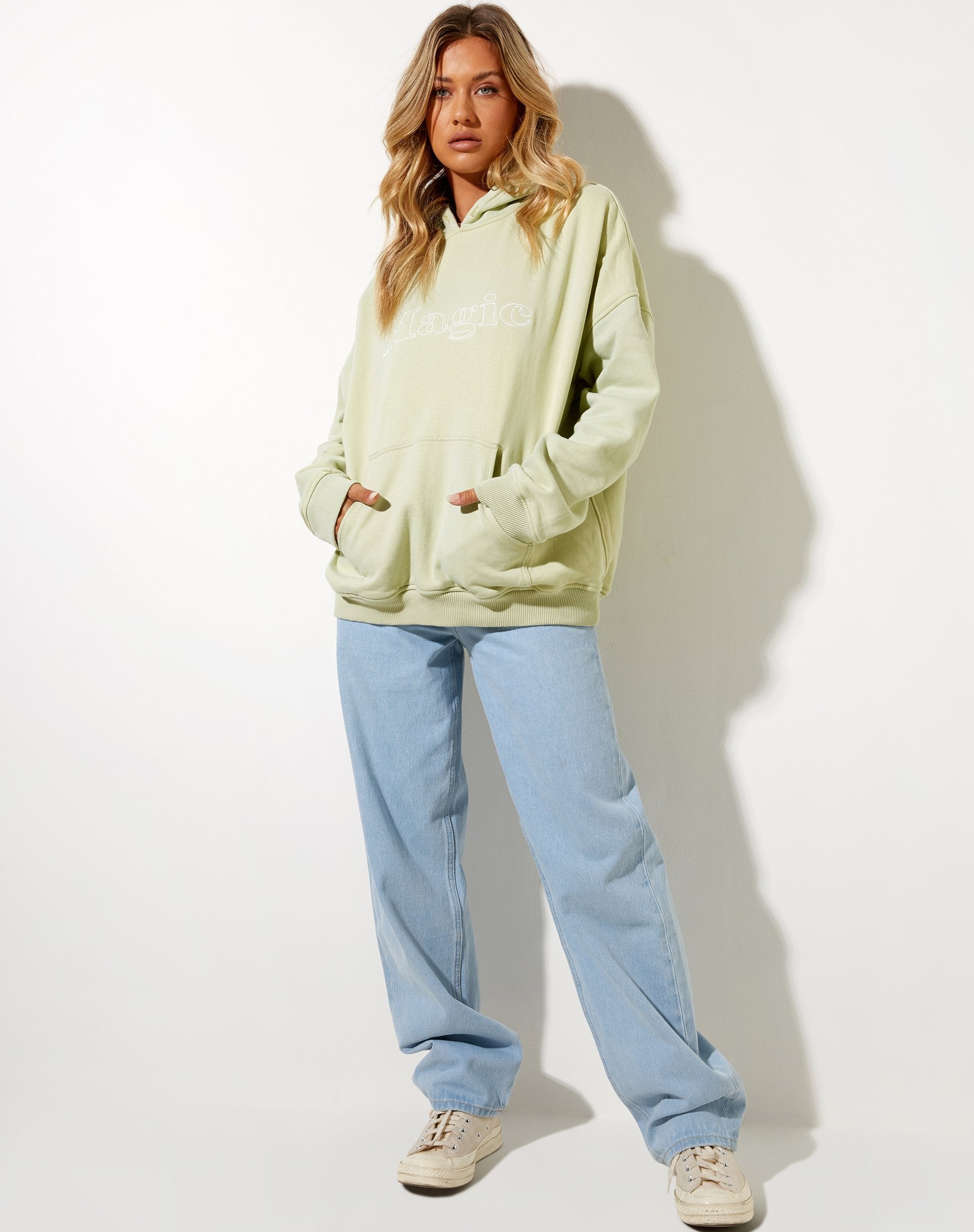 Afbeelding van Oversize Hoodie in Green Graffiti Magic Embro