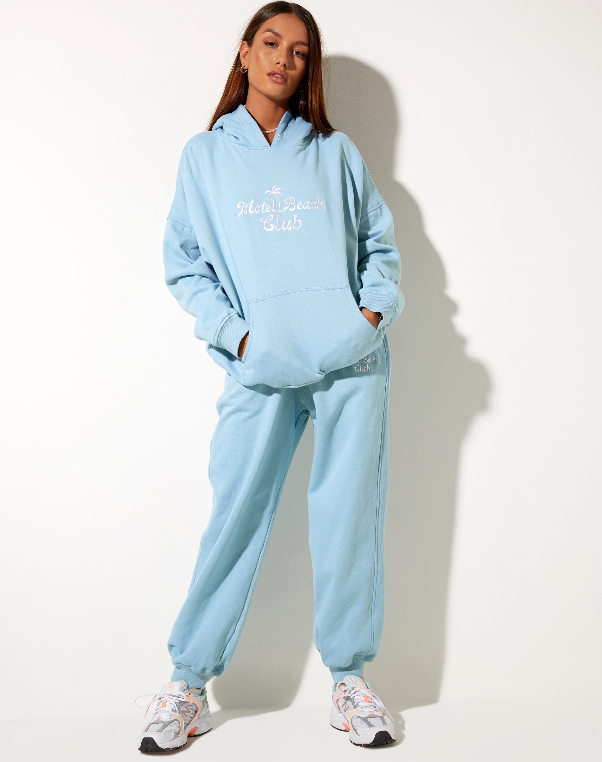 Afbeelding van Oversize Hoodie in Nantucket Blue Motel Beach Club