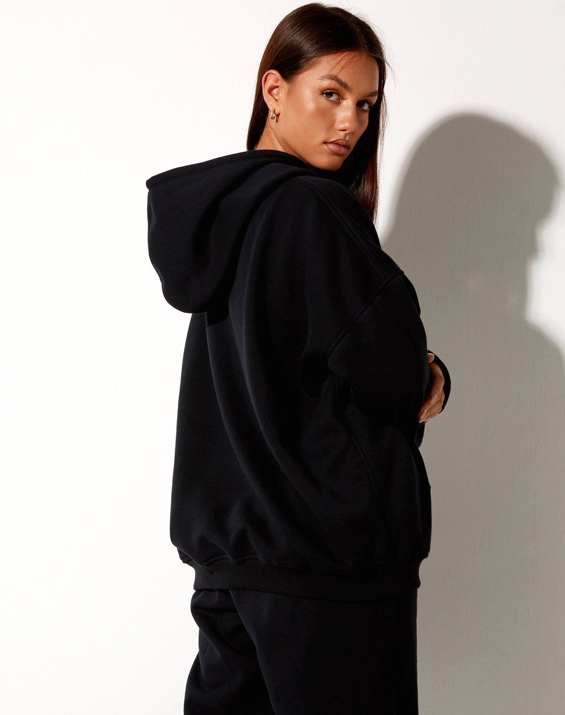 Afbeelding van Oversize Hoodie in Zwart Utopia