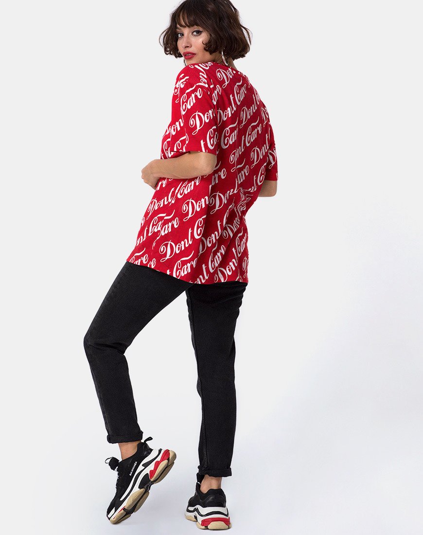 Afbeelding van Oversize Basic Tee in Red Don't Care Full Print