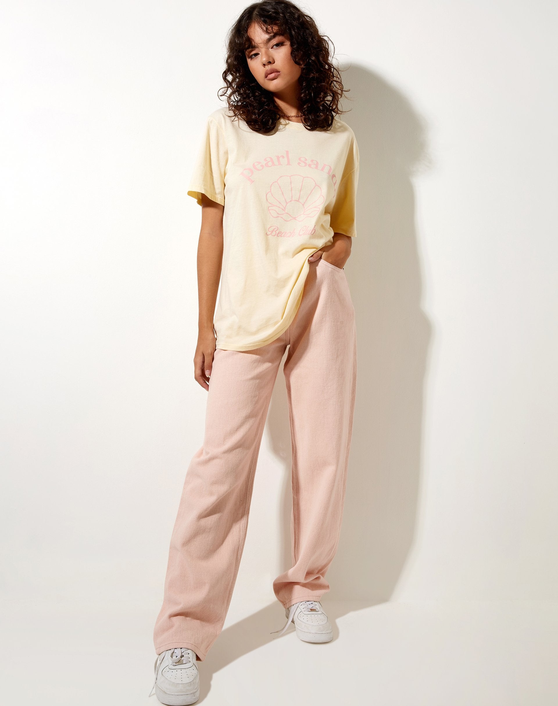 Afbeelding van Oversize Basic Tee in Buttercream Pearl Sands