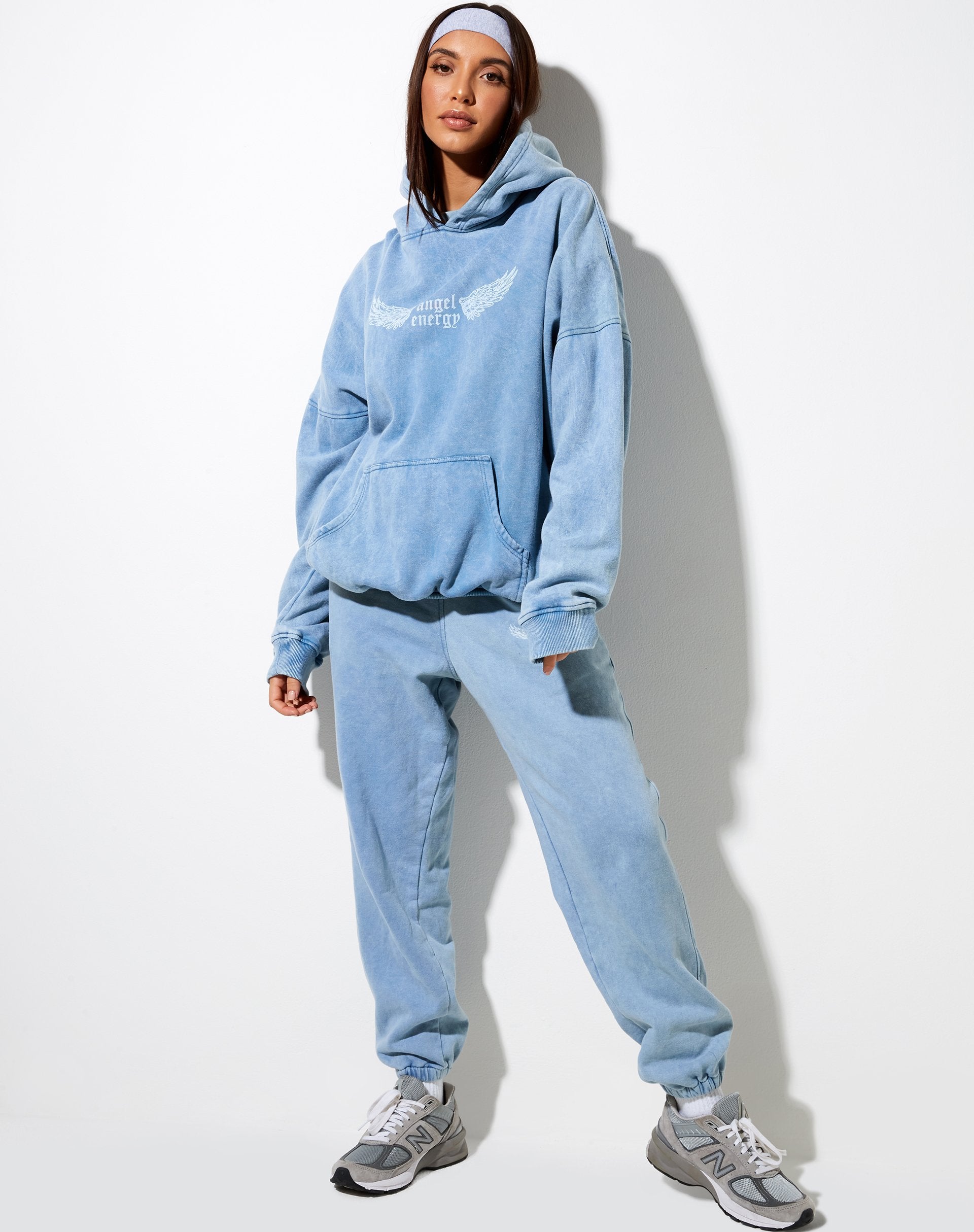 Afbeelding van Oversize Hoodie in Washed Blue Angel Energy Wings