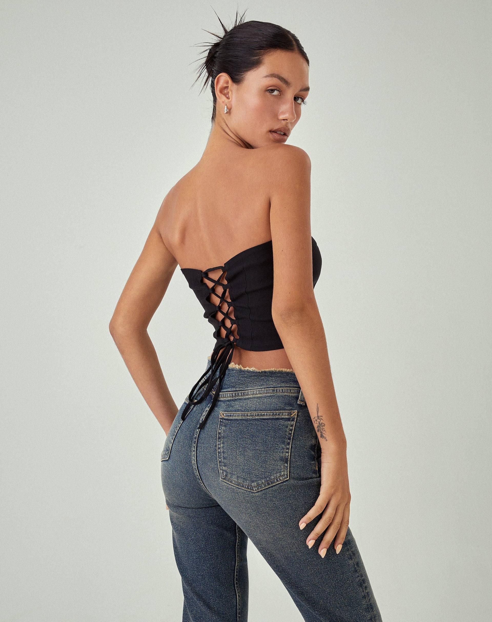beeld van MOTEL X JACQUIE Panilka Bandeau Top in zwart