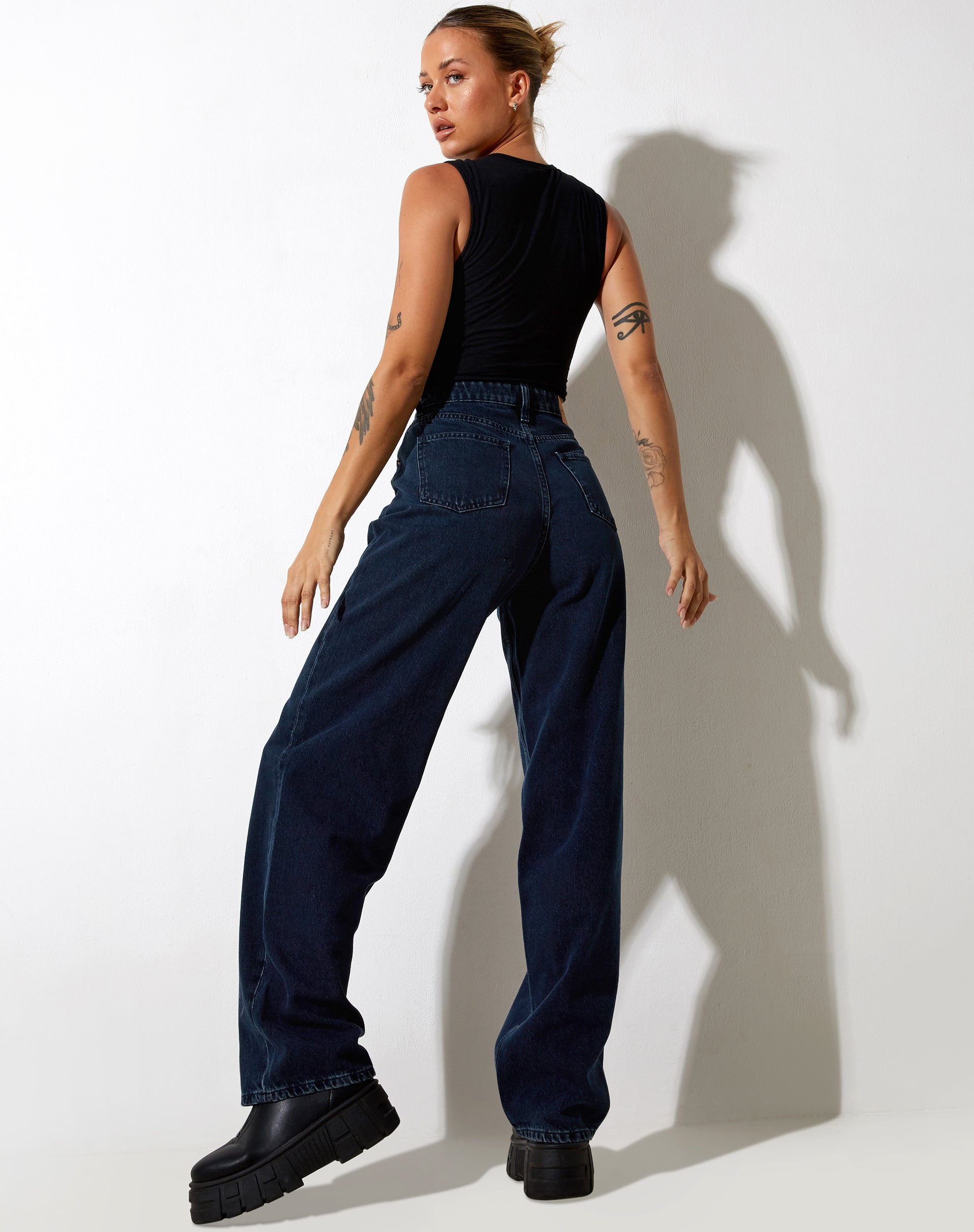 Afbeelding van Gimon Crop Top in Zwart Get Real