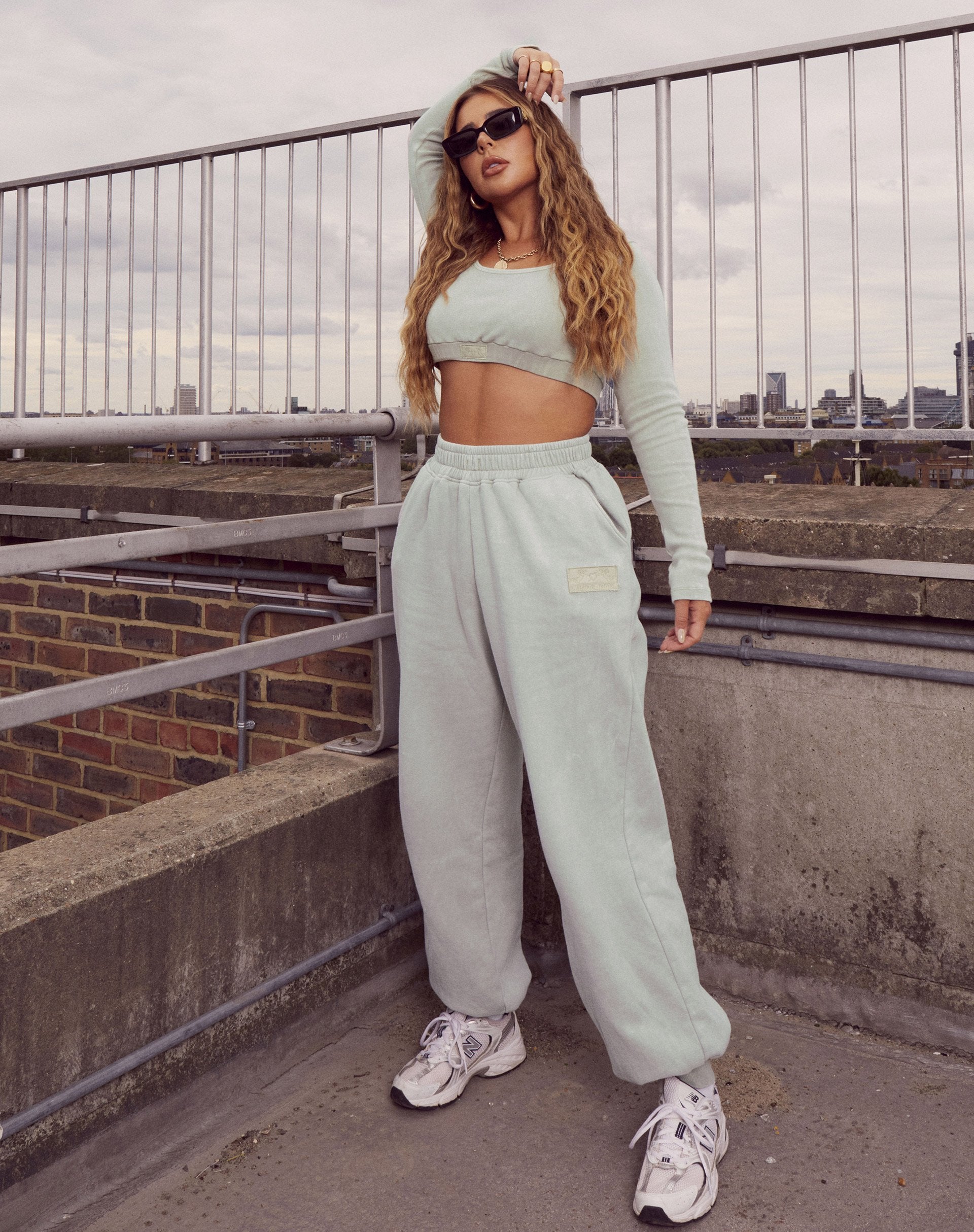 Afbeelding van Roider Jogger in Ecru Cherub LAmour Label Embro