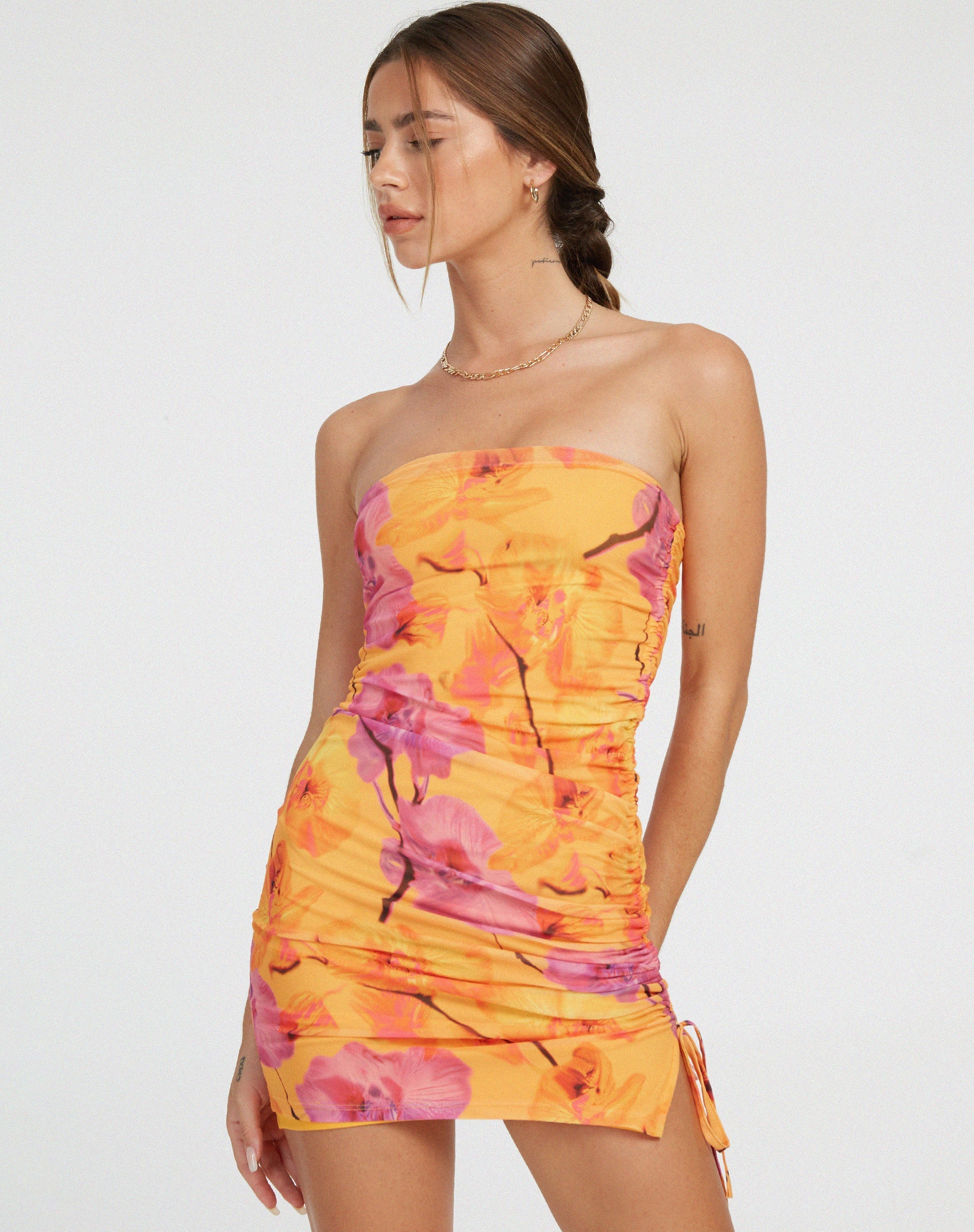 Afbeelding van Maren Bodycon Dress in Blurred Orchid Peach