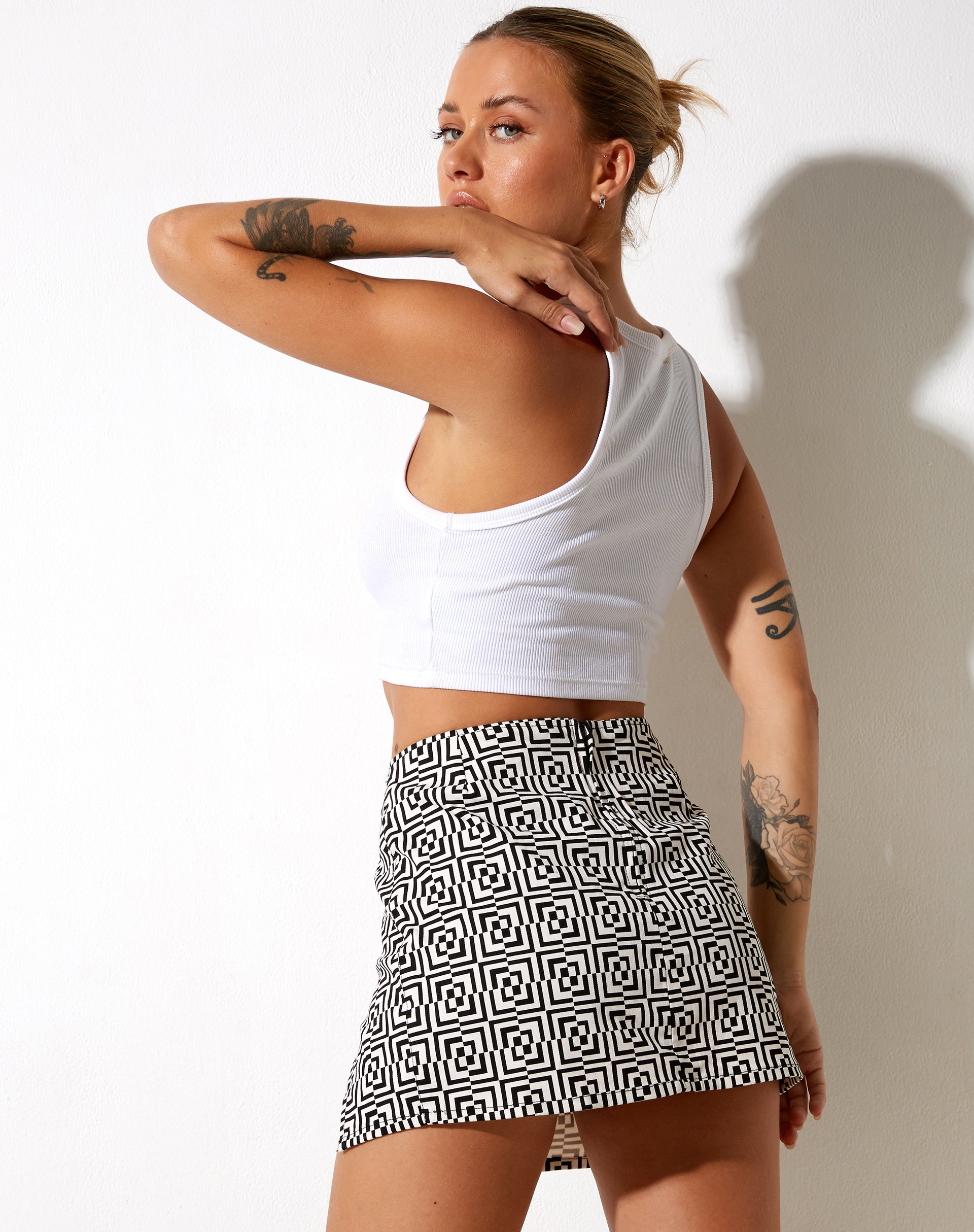 Afbeelding van Pelma Rok in Optic Square Zwart en Wit
