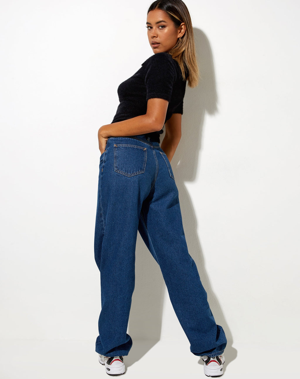 Pevita Gewatteerde Top in Fluffy Knit Zwart