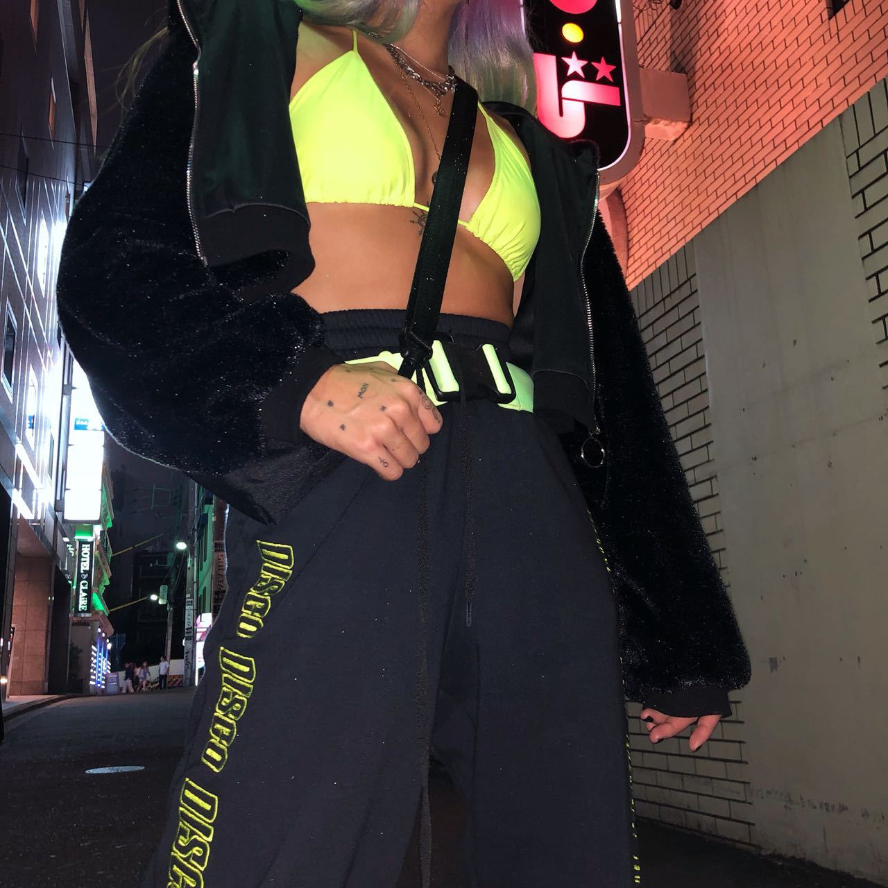 Afbeelding van Gwen Bralet in Neon Geel