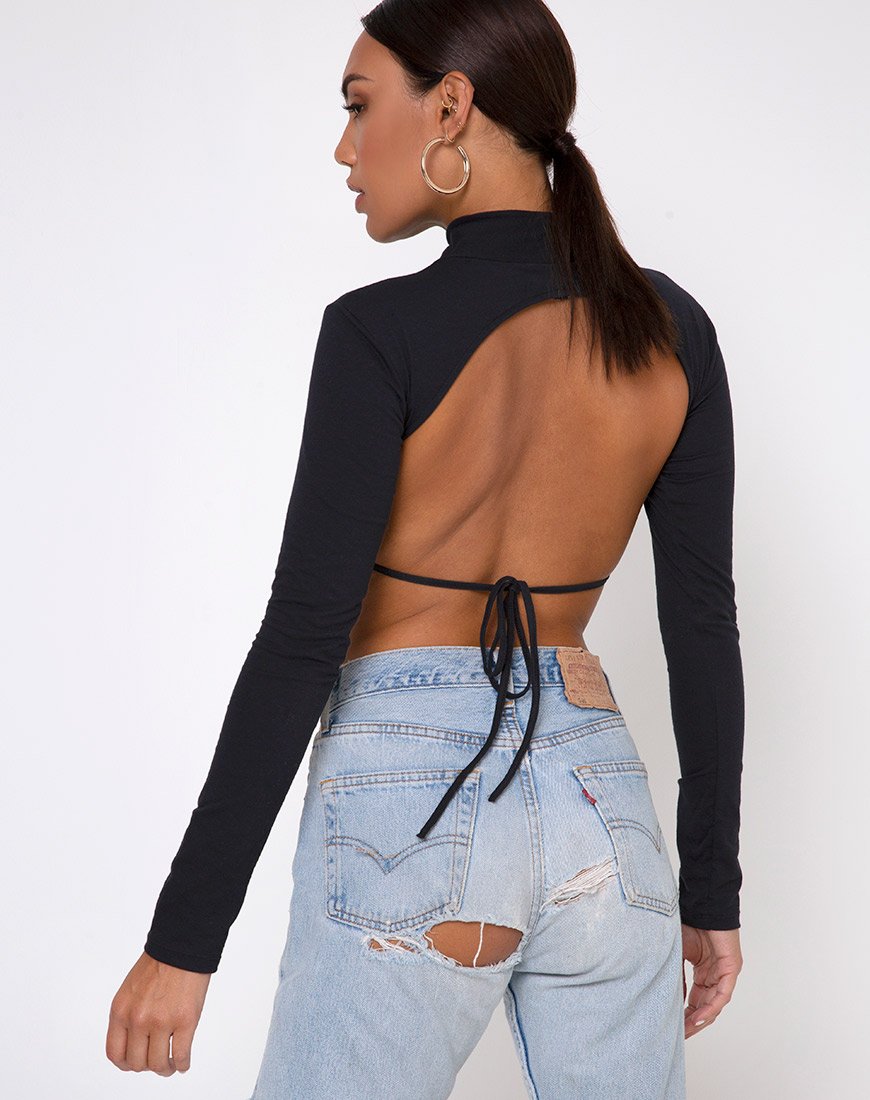 Quelia Crop Top in zwart met 'Saint' borduursel