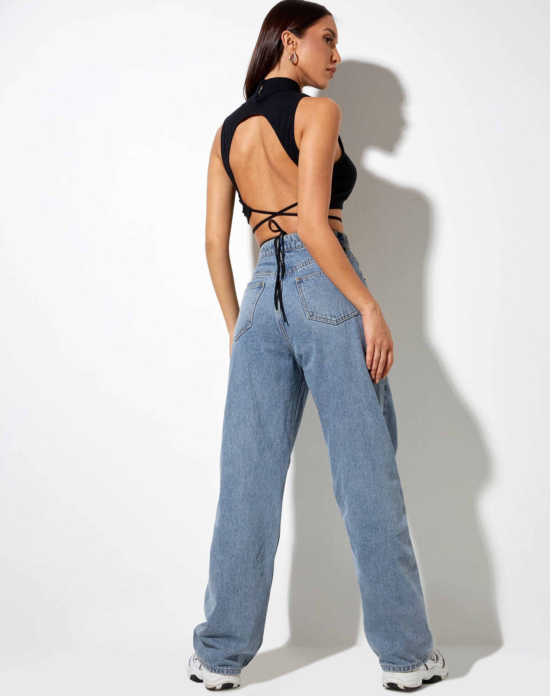Afbeelding van Quera Crop Top in Zwart Cross My Heart Embro