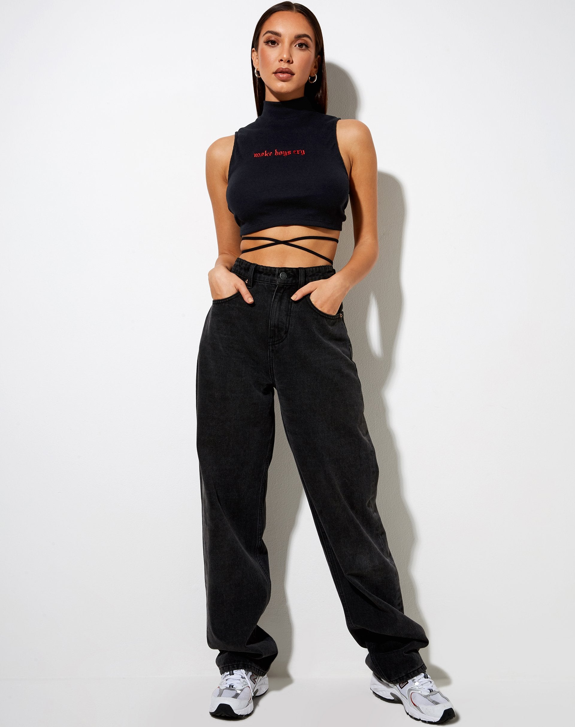 Afbeelding van QUERA TOP RIB BLACK MAKE BOYS CRY EMBRO