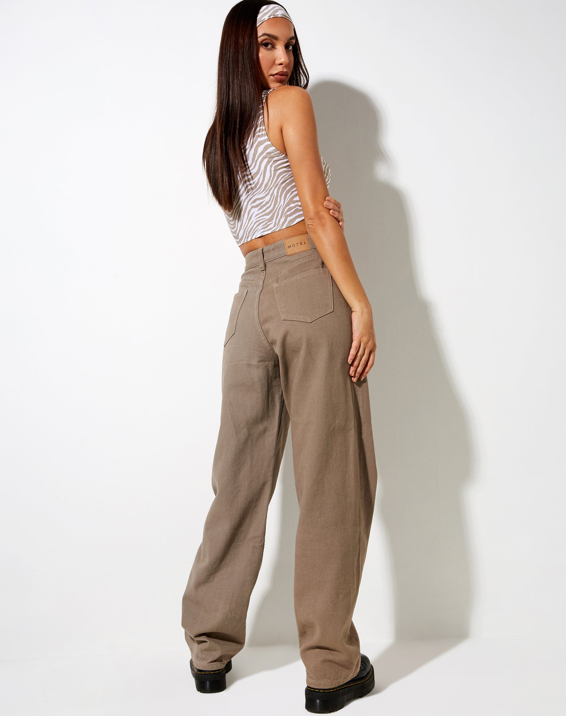 Afbeelding van Raeless Crop Top in Ton-sur-Zebra