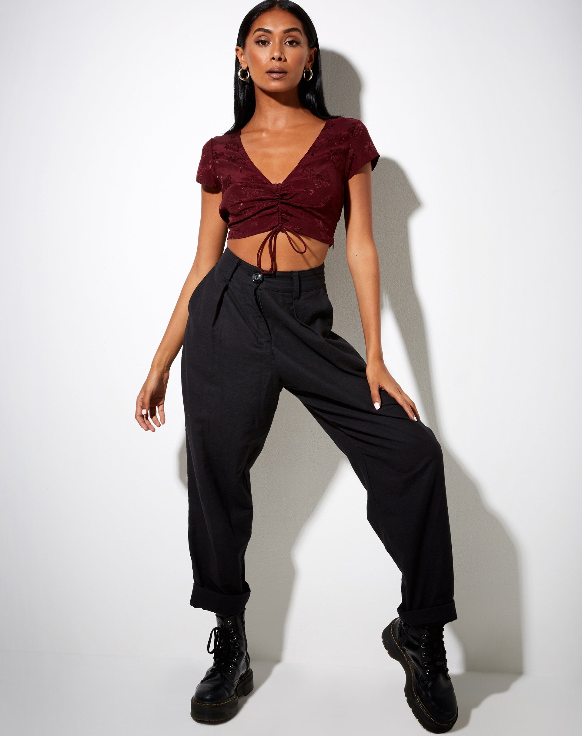 Afbeelding van Raeto Crop Top in Satijn Rose Bourgondië